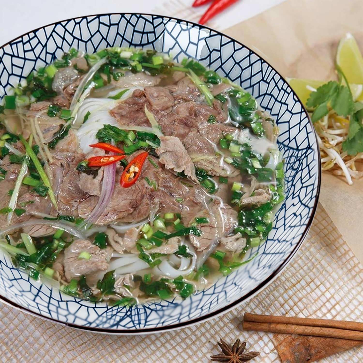 Juego de 4 cuencos japoneses para ramen de 38 onzas, cuencos grandes de pho, cuencos de cerámica azul y blanco de 8 pulgadas, patrón de hojas