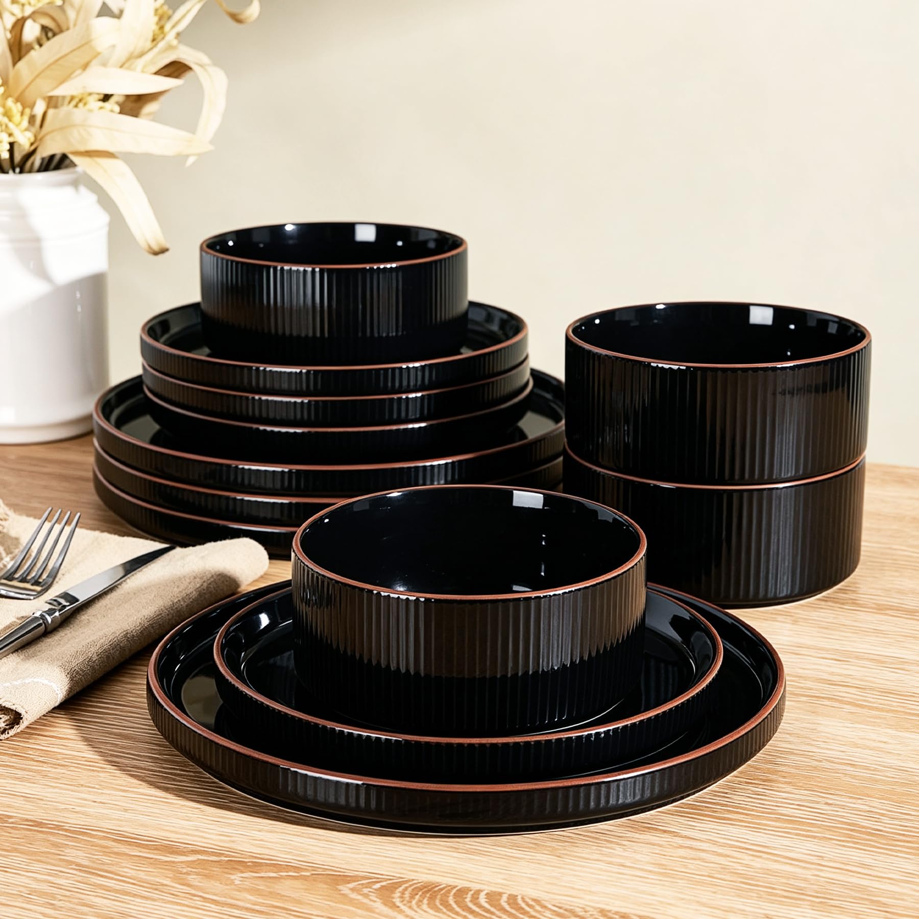 Line Porcelain Dinnerware Set, dish set for 4, Black