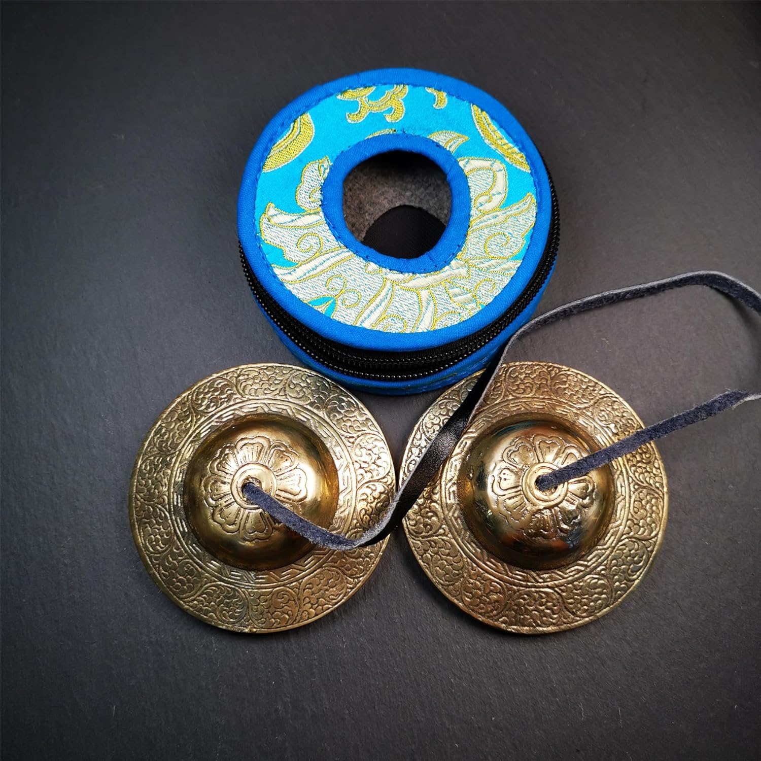 Tibetan Tingsha Bell Set - Tibetan Cymbals - for Sound Healing, Yoga, Meditation, and Mindfulness,Handmade in Nepal,Made of Bronze,Cloud Pattern,9cm/3.5 inch