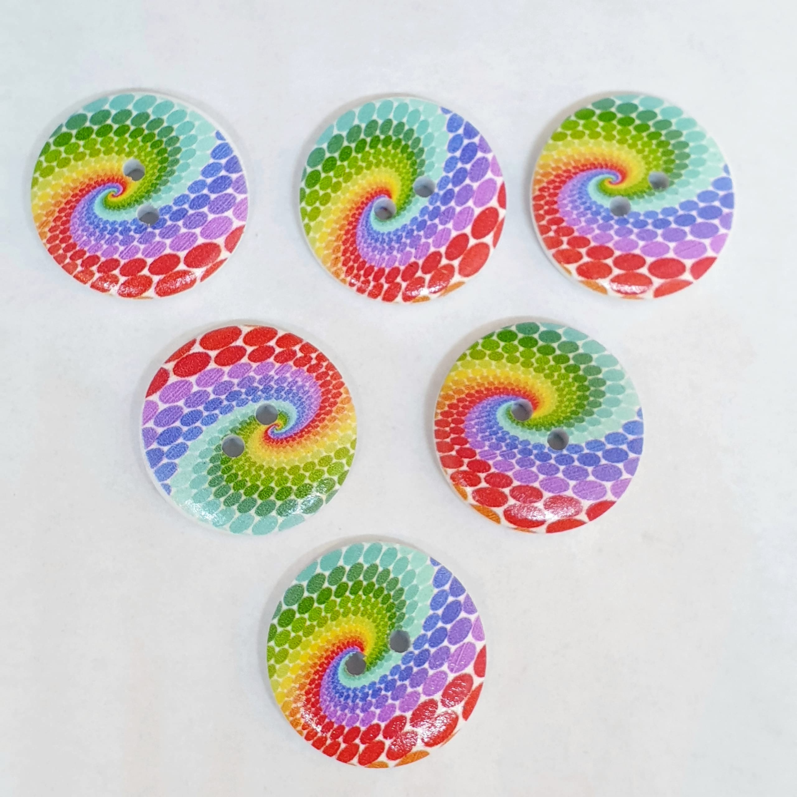 MajorCrafts® 24pcs 25mm Rainbow Swirl Pattern 2 Holes Round Wooden Large Sewing Buttons Needlework Embellishments