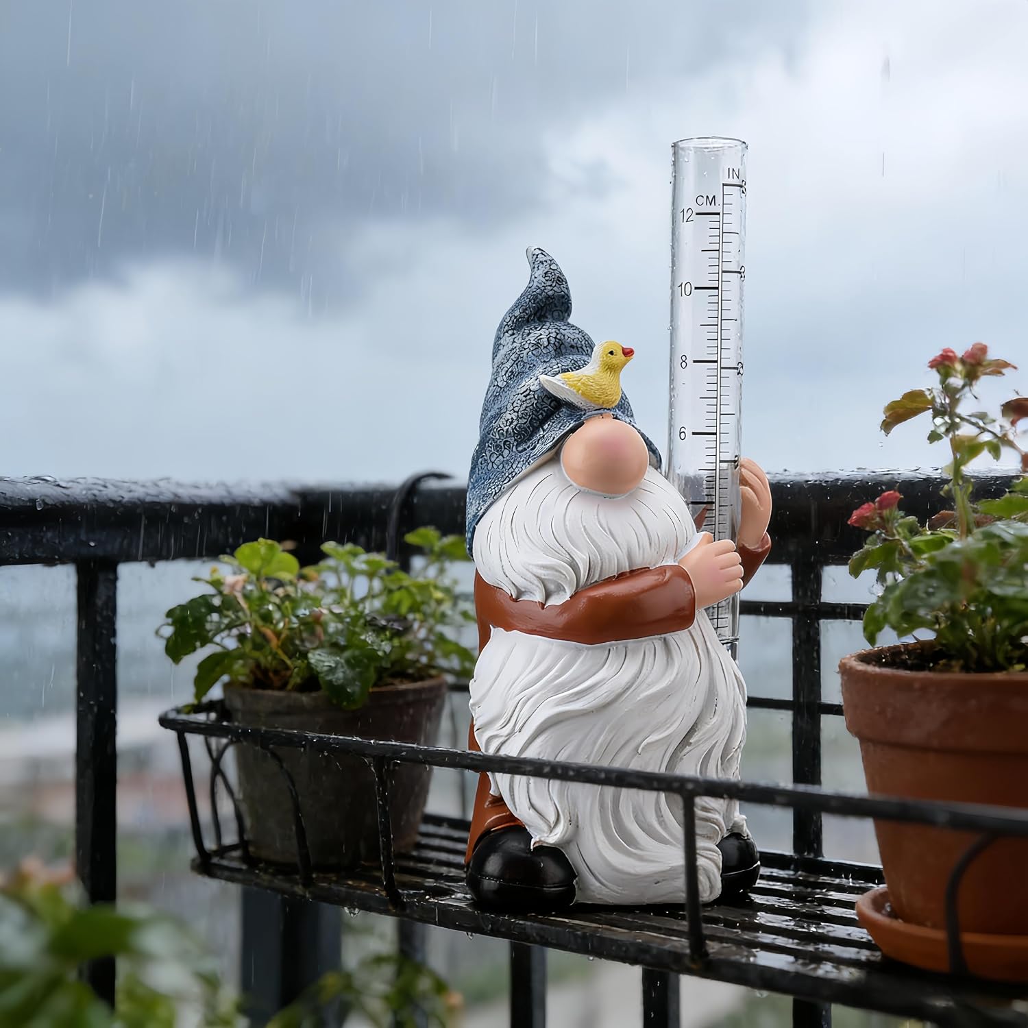 Rain Gauge Outdoor, 8Inch Resin Garden Gnome Rain Gauge Hand Painted Gnome Statue with Plastic Gauge, Decorative Yard Gnome for Outdoor Garden Yard Lawn Decor