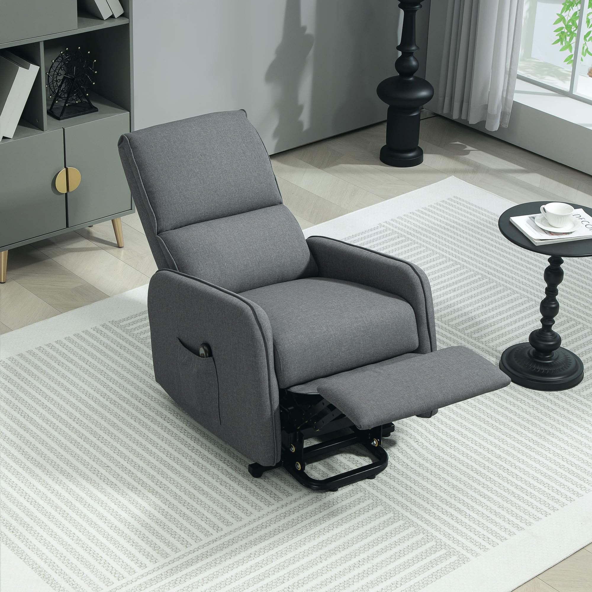 HOMCOM Poltrona Elettrica Alzapersona Reclinabile 135°, Poltrona Relax Elettrica in Tessuto Effetto Lino con Telecomando, Poggiapiedi e Tasca Laterale per Soggiorno e Camera da Letto, Grigio Carbone