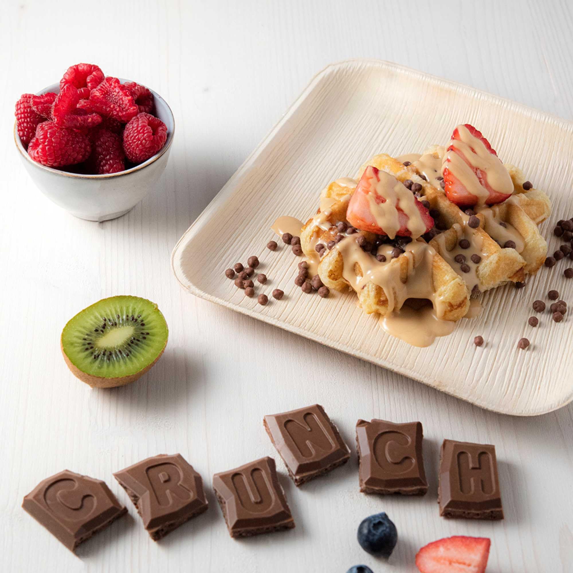 NESTLÉ PROFESSIONAL CRUNCH Topping | Billes De Chocolat Au Lait Croustillantes CRUNCH | Cacao Certifié Rainforest Alliance | Le Goût et Croustillant CRUNCH Pour Agrémenter Vos Desserts | Sachet 400g