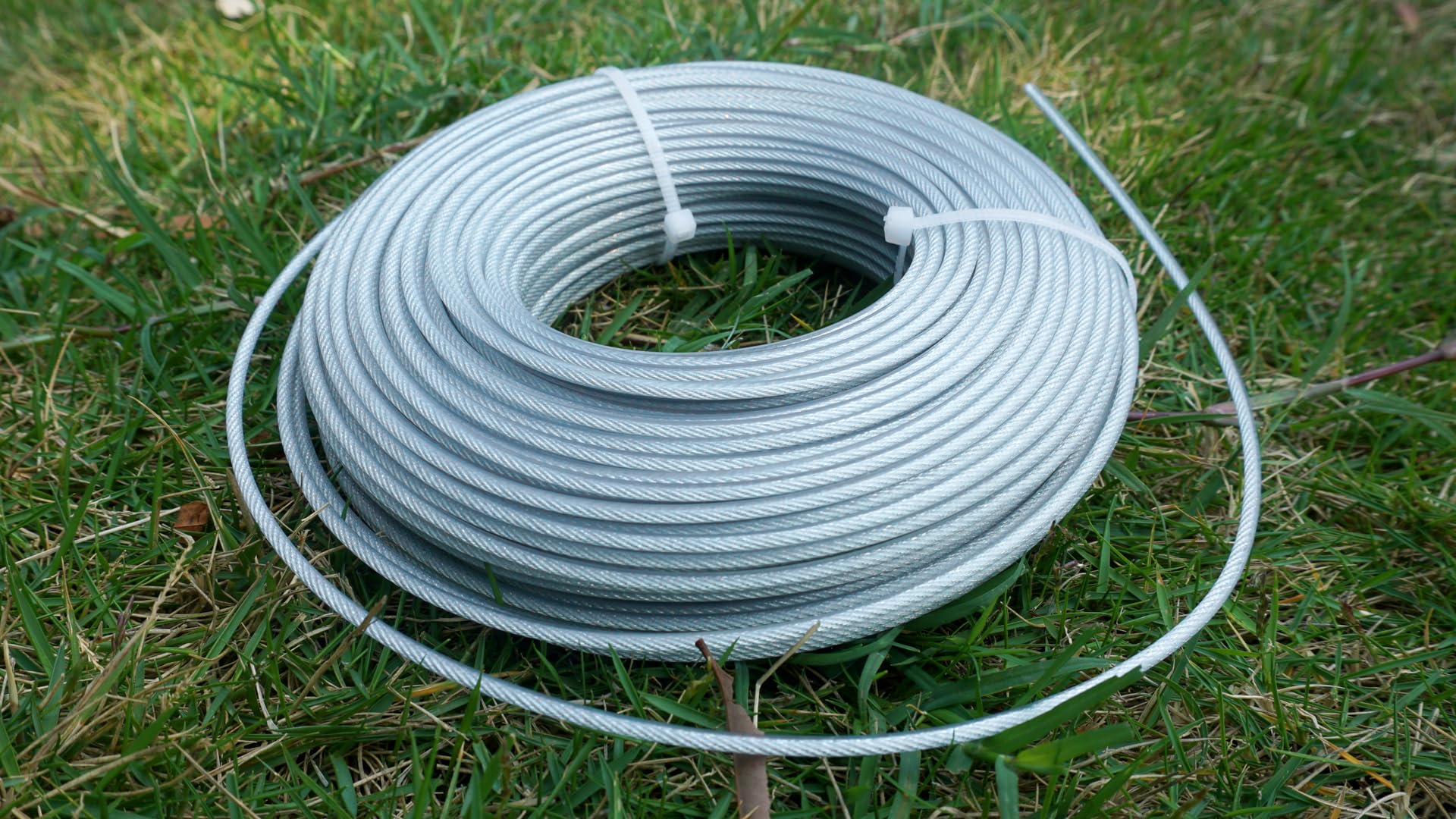 Akuoly Hilo para cortabordes desbrozadora 3,0mm Diámetro de acero de nailon 40m Cables para Recortadoras de Cable