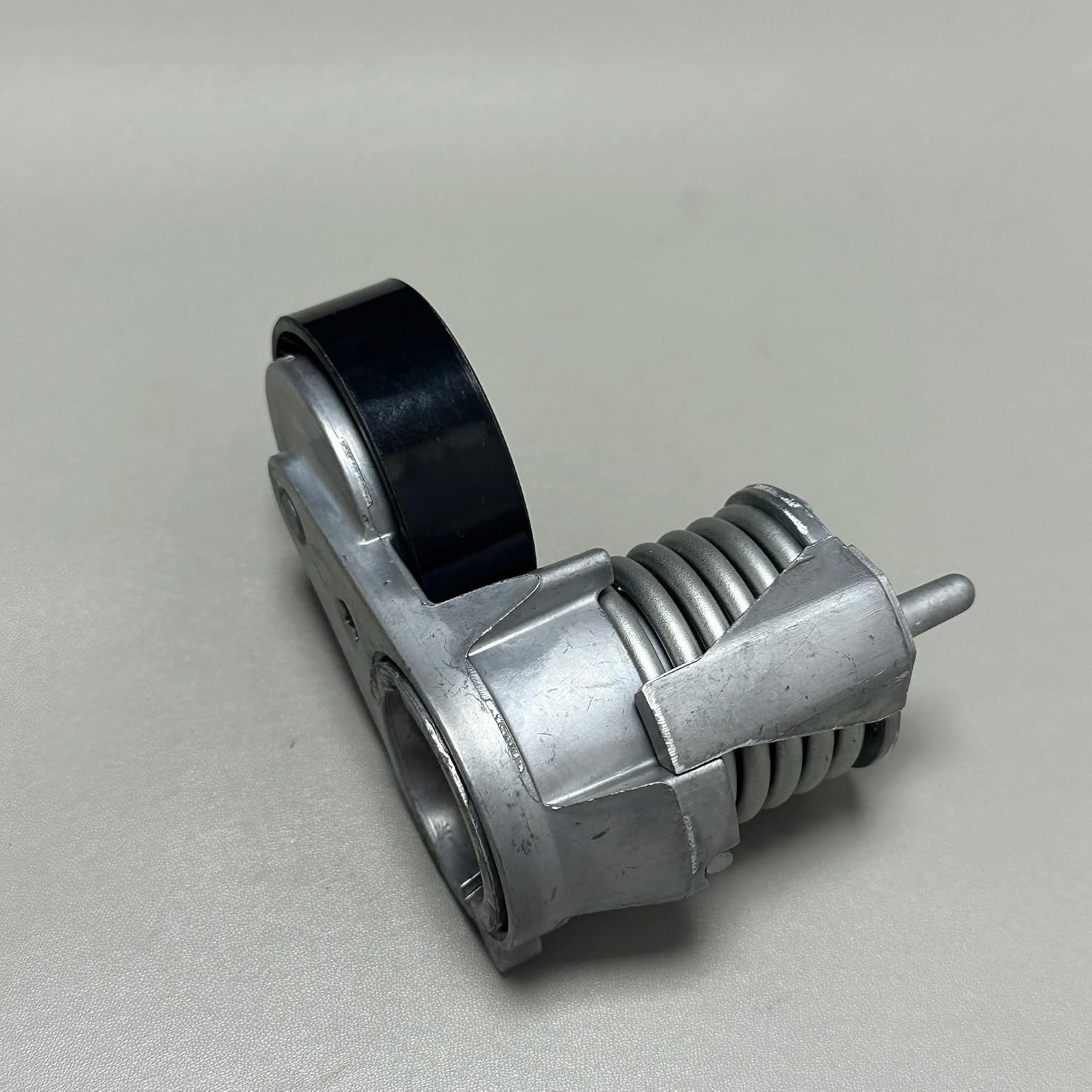 For Volvo V50 S40 C70 C30 30711320 Air Conditioning Belt Tensioner Belt Tensioner