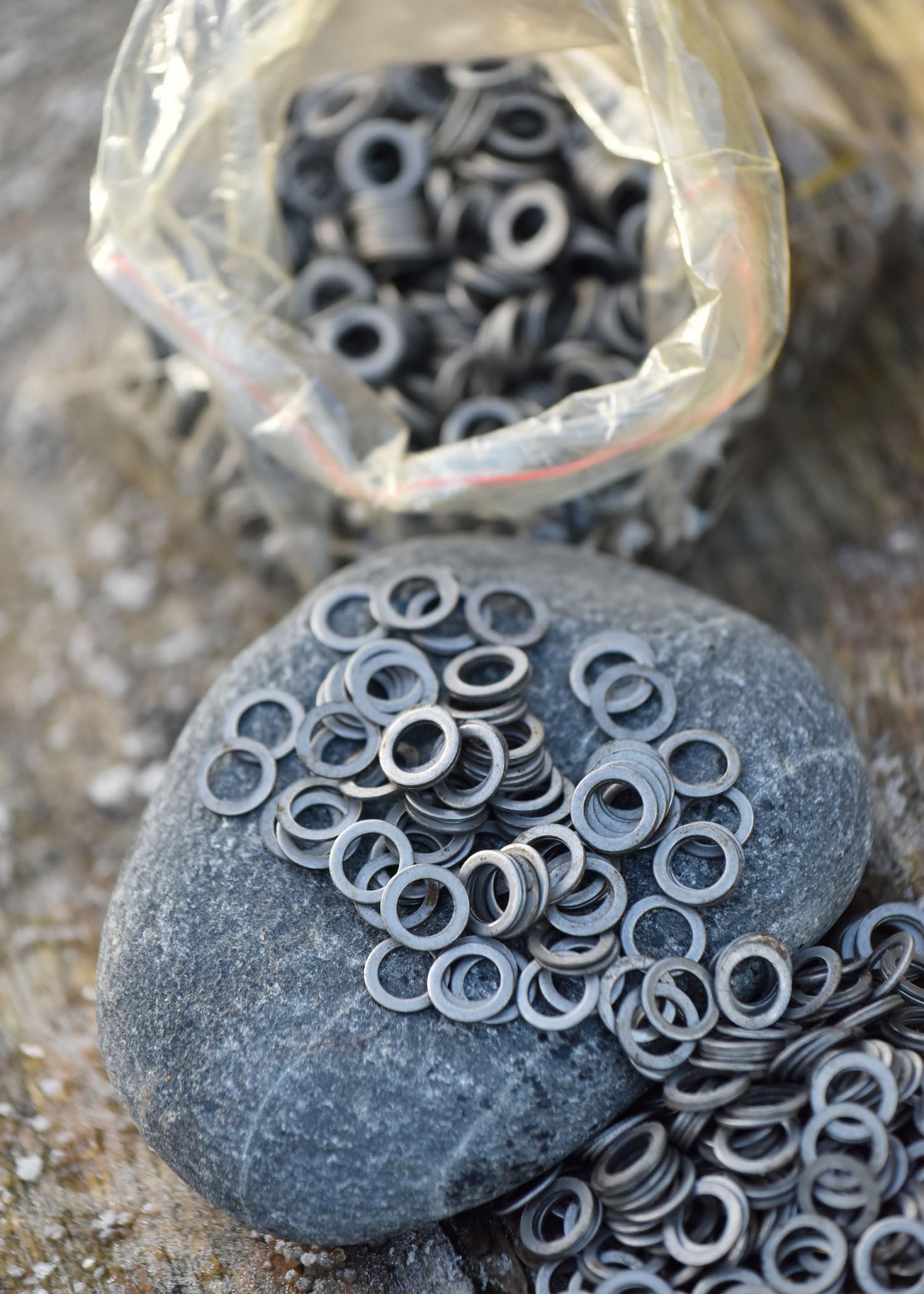 Ulfberth Flache Kettenringe FRM/FWM, 1 kg, ca. 3000 Ringe, ID 8 mm | für DIY Kettenhemd, Kettenhaube, ideal für LARP, Reenactment & Cosplay
