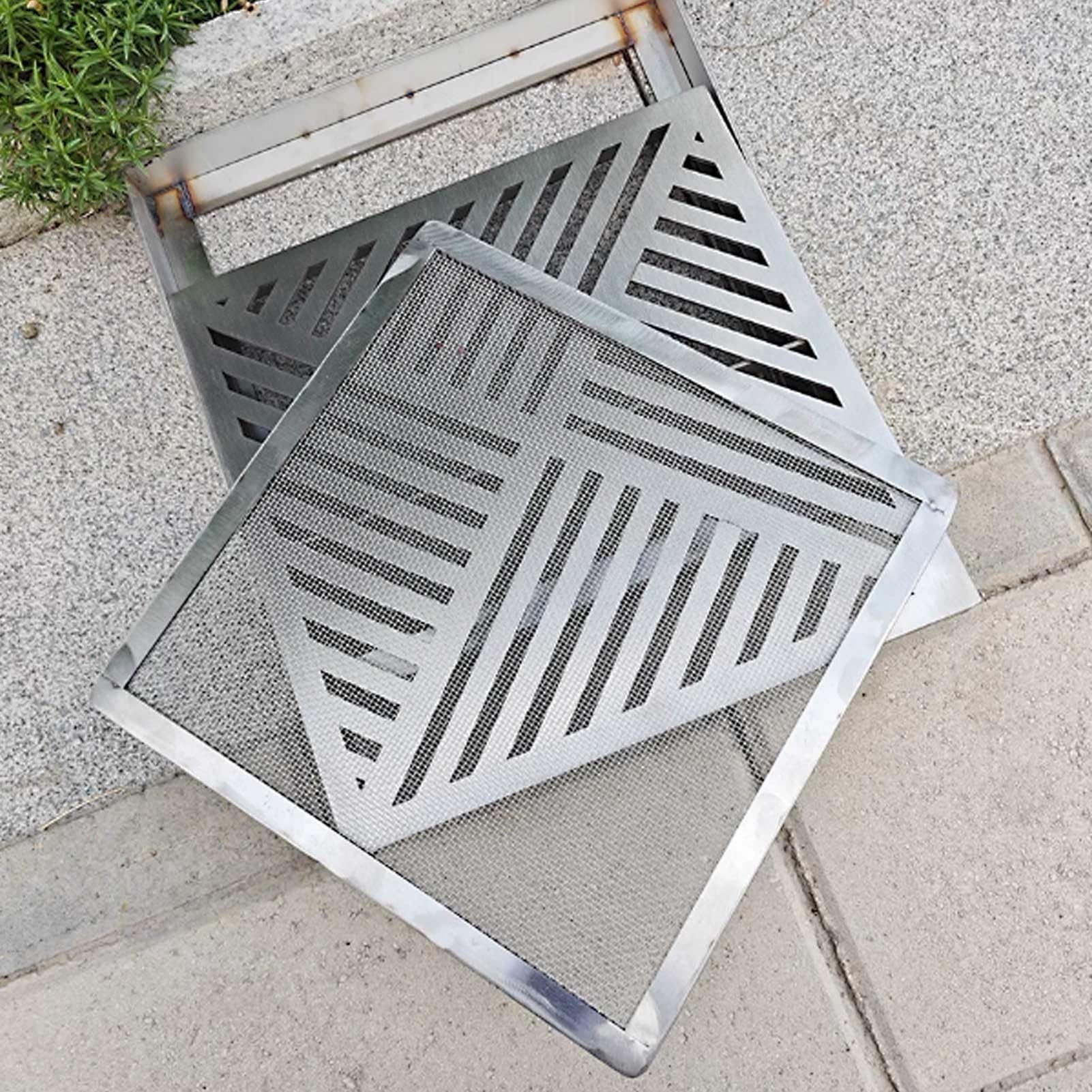 GAOXIAO Cubiertas de Drenaje para Exteriores, Rejilla de Drenaje Cuadrada con Base, Tapa Desague Terraza Ducha Jardin, Drenaje de Zanja de Acero Inoxidable Invisible Patio 45cm/18in