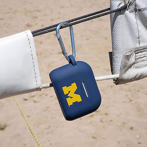 Miniatura 3 de Affinity Bands Michigan Wolverines - Paquete combinado de correa deportiva de silicona y funda compatible con Apple Watch y AirPods Pro