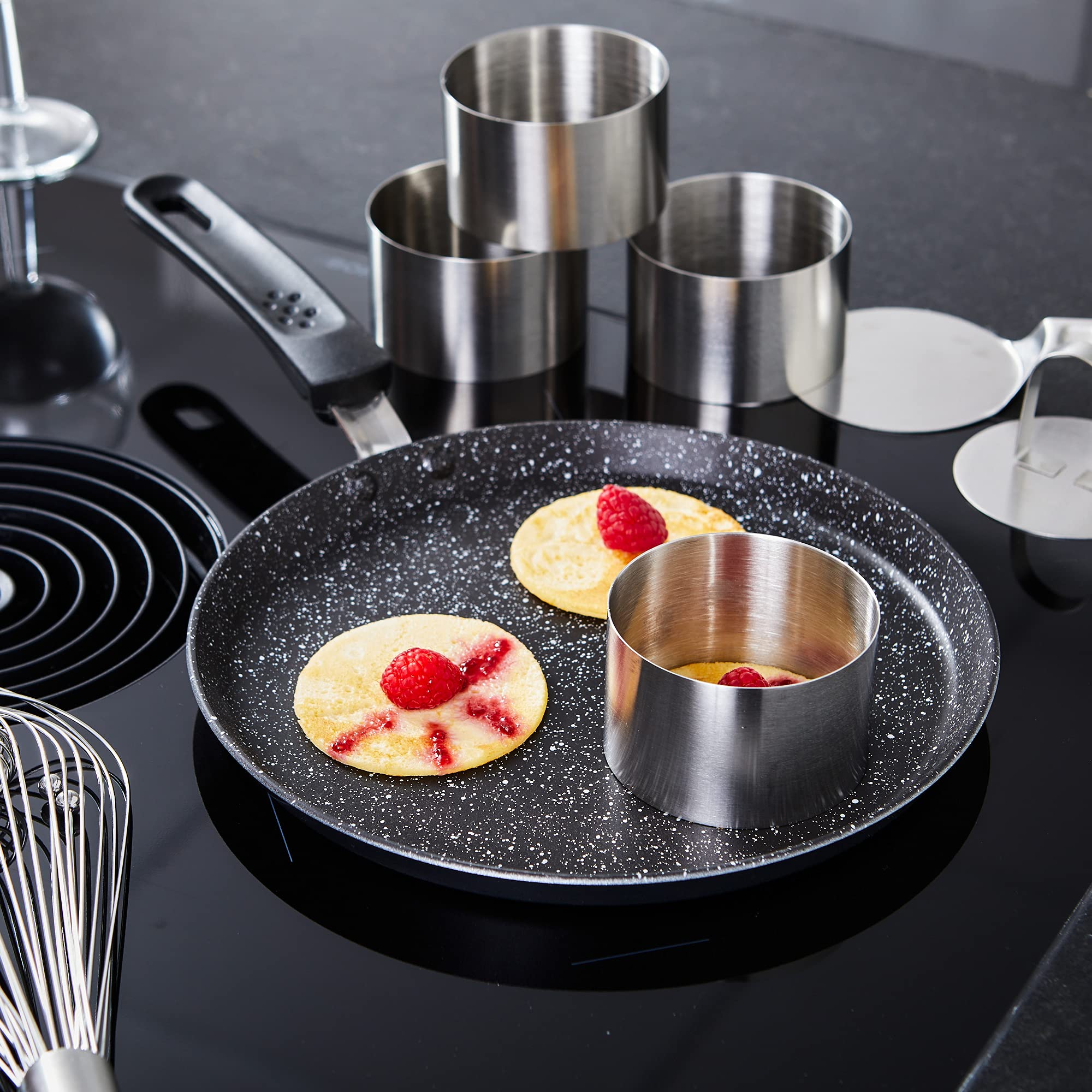 STONELINE Crepera Sartén Crepes 25 cm con Rastrillo Sartén Antiadherente Sartén Inducción con Revestimiento Antiadherente con Partículas de Piedra Reales, Todo Tipo de Cocinas, Cocinar Sin Grasa