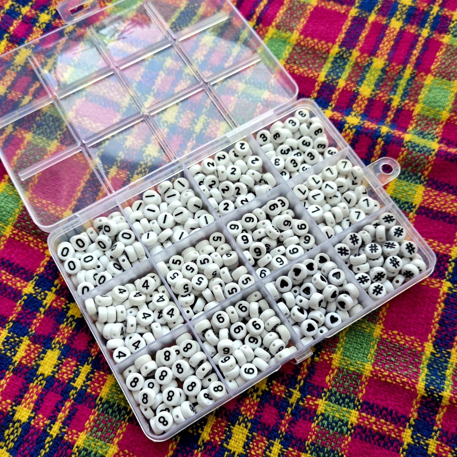 Amazon.co.jp: Amaney 600個 数字ビーズ 0-9 シンボル # ハートビーズ