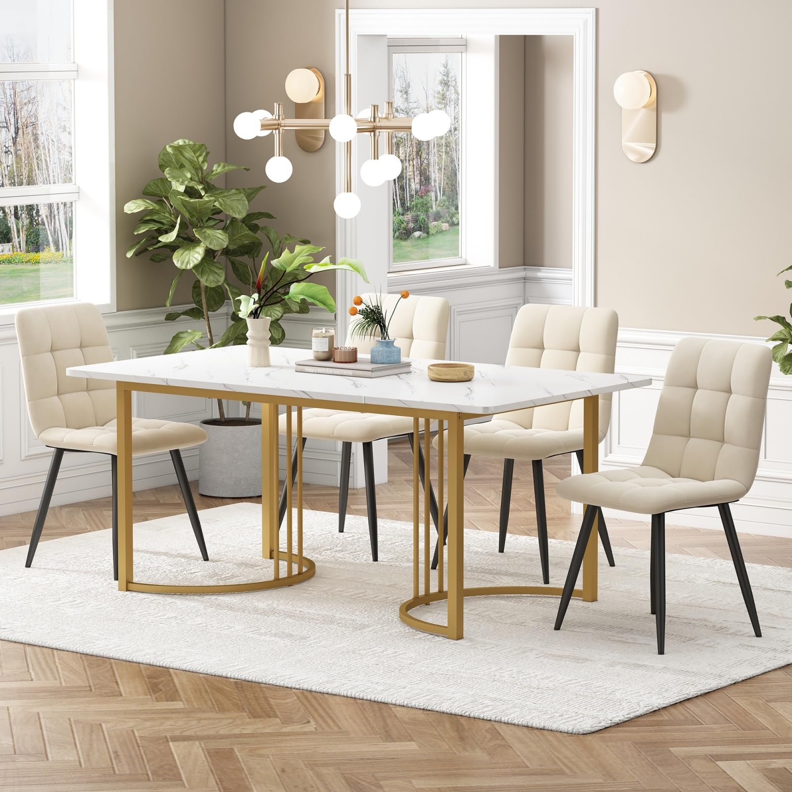 KOMHTOM Ensemble Table Salle à Manger avec 4 Chaises, Table à Manger 140x80 cm Motif Marbre, Chaises en Velours, Pieds Métalliques Réglables, pour Salon, Chambre, Cuisine (Beige, W)