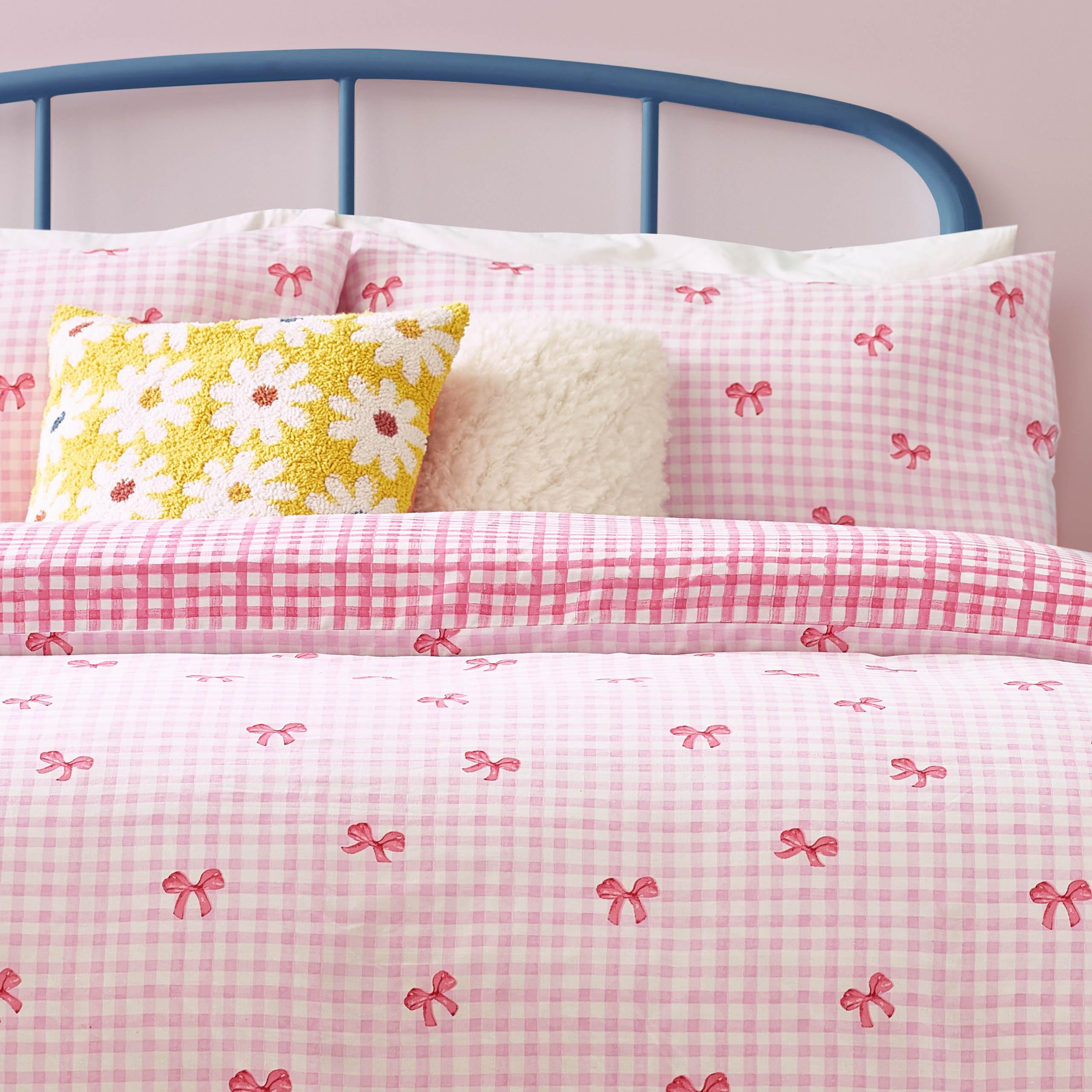 furn. Heya Home Gingham Bows Bedding - Classic Gingham with Playful Bows Duvet Cover Set (Pink - Single) - Image 3