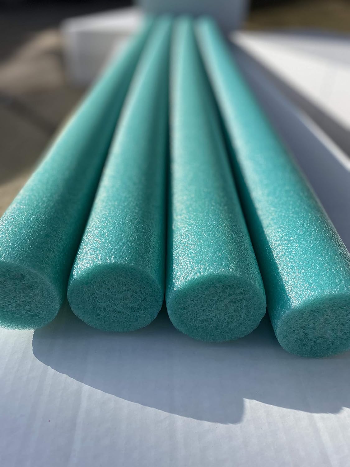 4 Pack Solid Core Flex Connex Swim Noodles 5 Foot Length (Green)