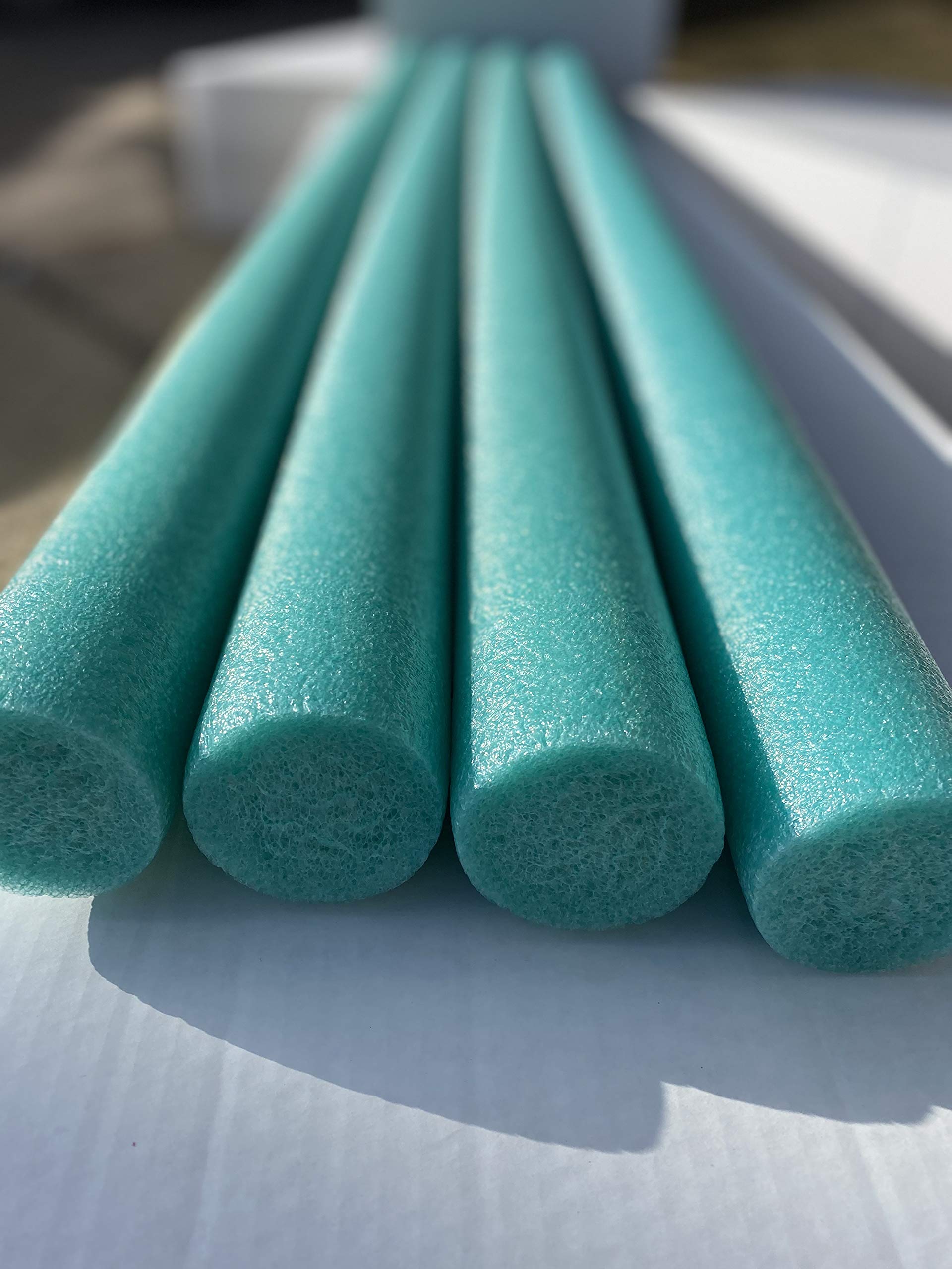 4 Pack Solid Core Flex Connex Swim Noodles 5 Foot Length (Green)