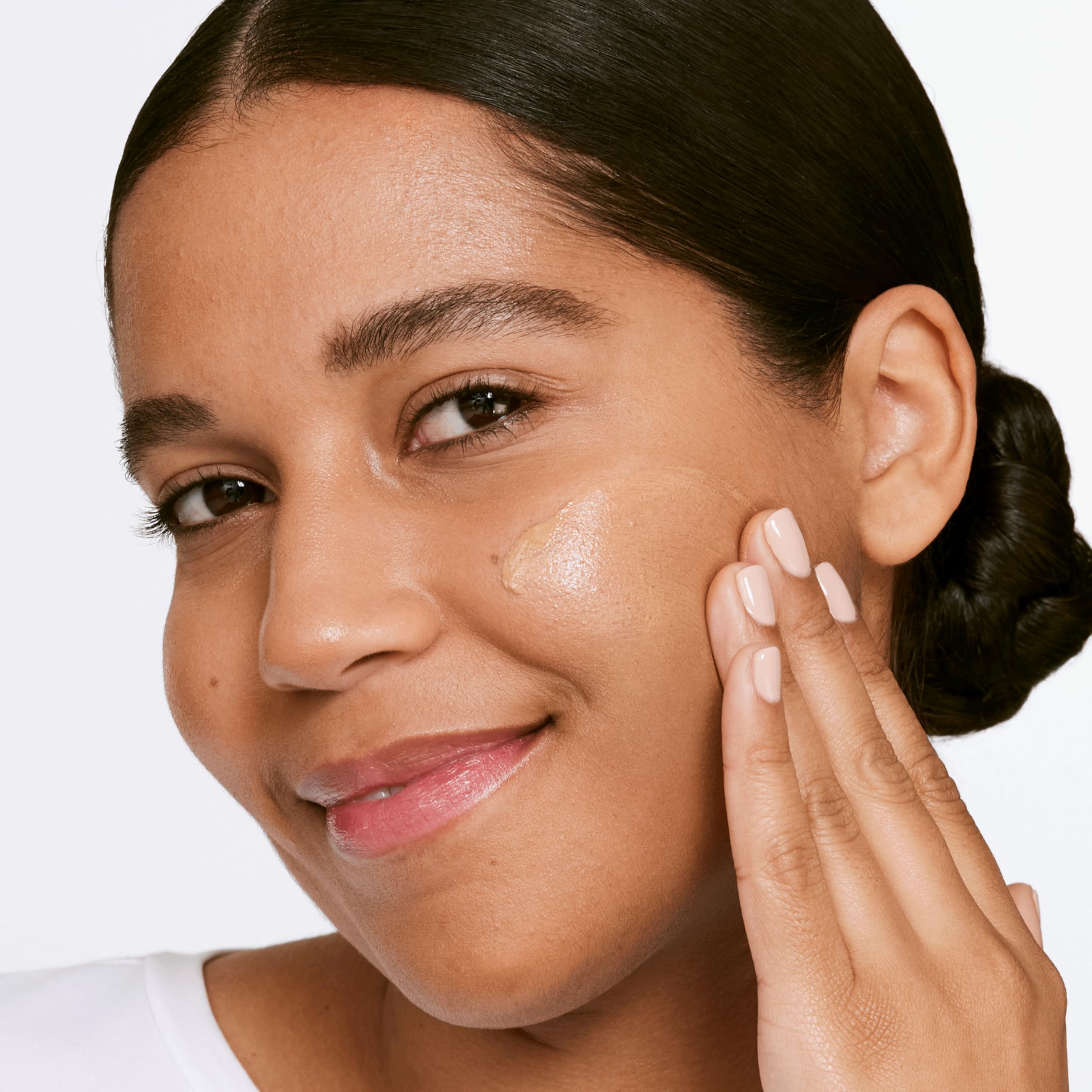 Clinique Moisture Surge Sheertint Hydrator SPF 25 crema colorata idratante finish naturale oil-free