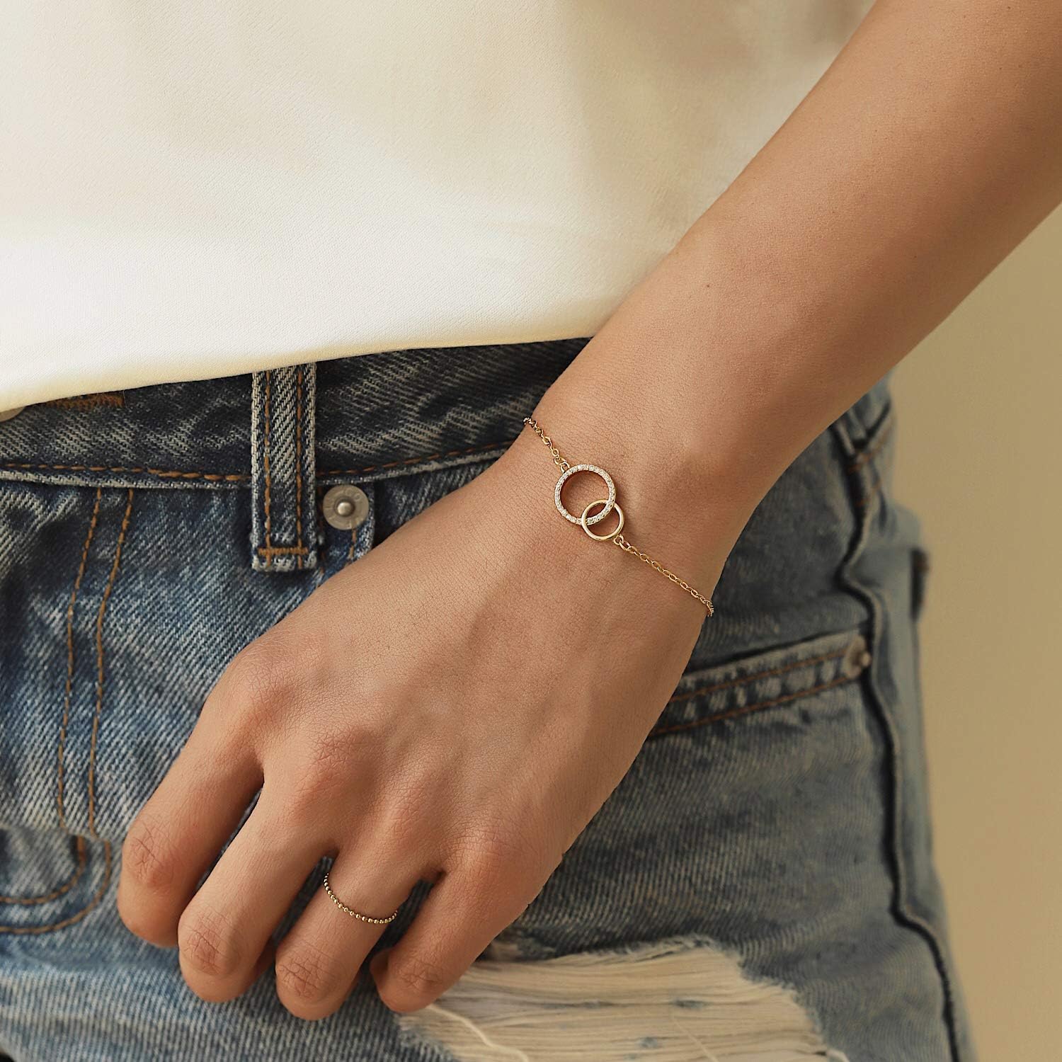 A+O Sister Gift- Interlocking Circle Necklace or Bracelet in Gold, Rose Gold, Sterling Silver