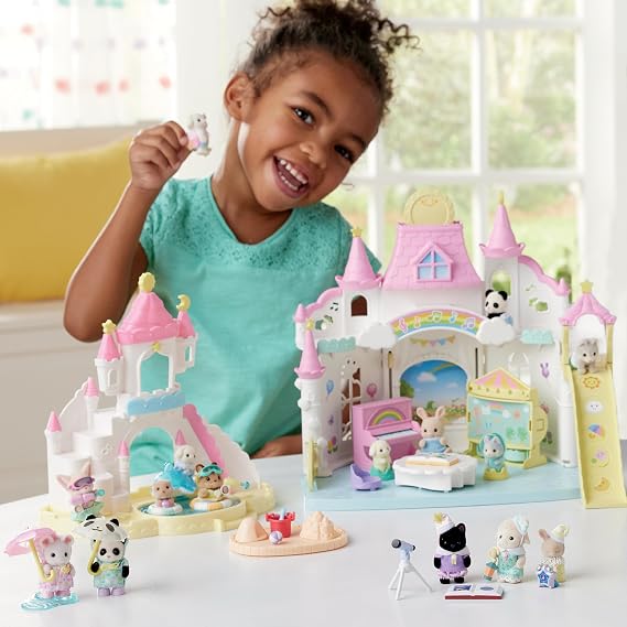 Calico Critters Kreş Arkadaşlar - Havuz Eğlenceli Üçlü