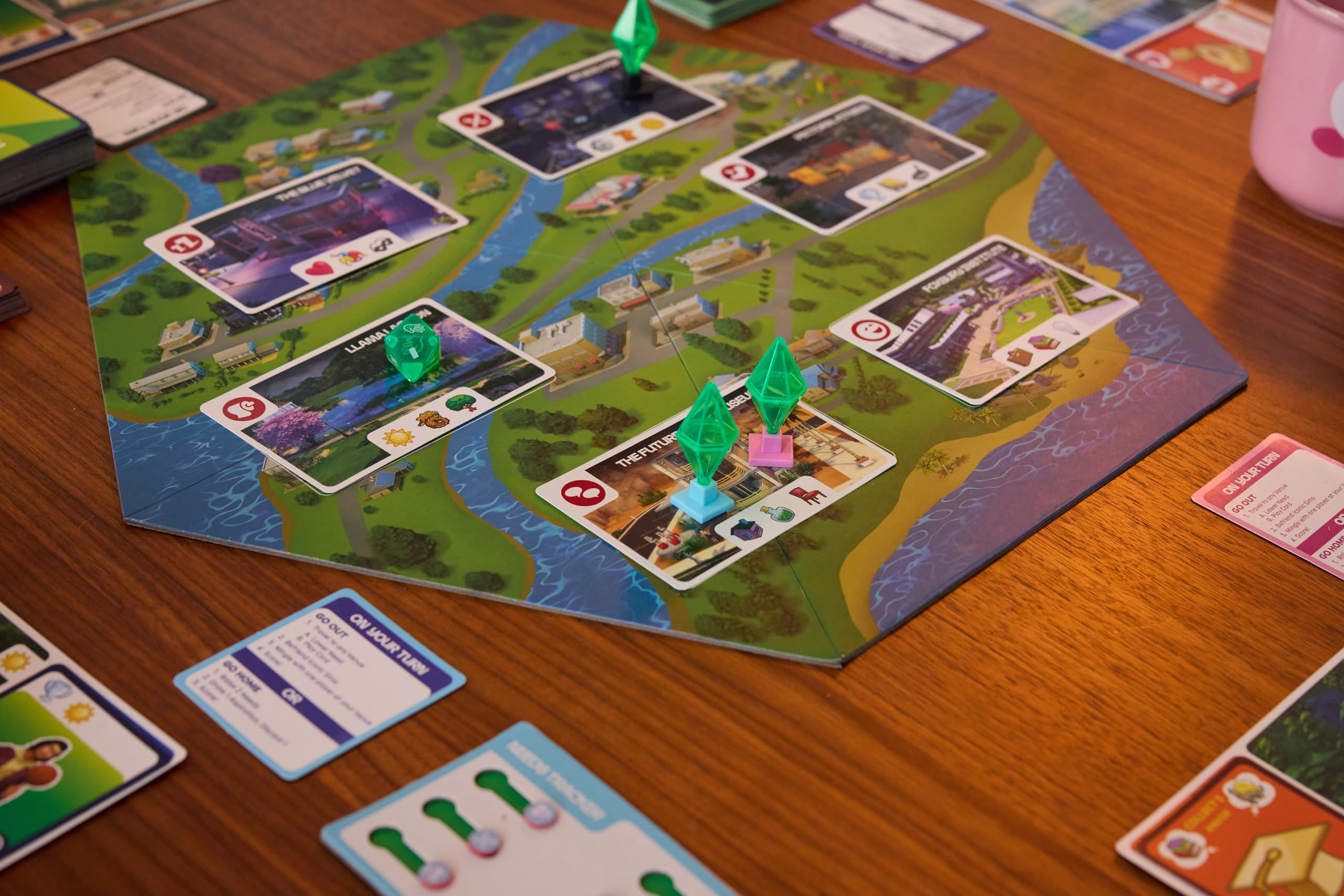 Goliath Games Prezentuje: The Sims - Gra Planszowa | Zarządzaj Twoimi Potrzebami i Realizuj Swoje Aspiracje! | Na podstawie popularnej serii gier | Gry planszowe dla dorosłych | Dla 2-5 graczy w wieku
