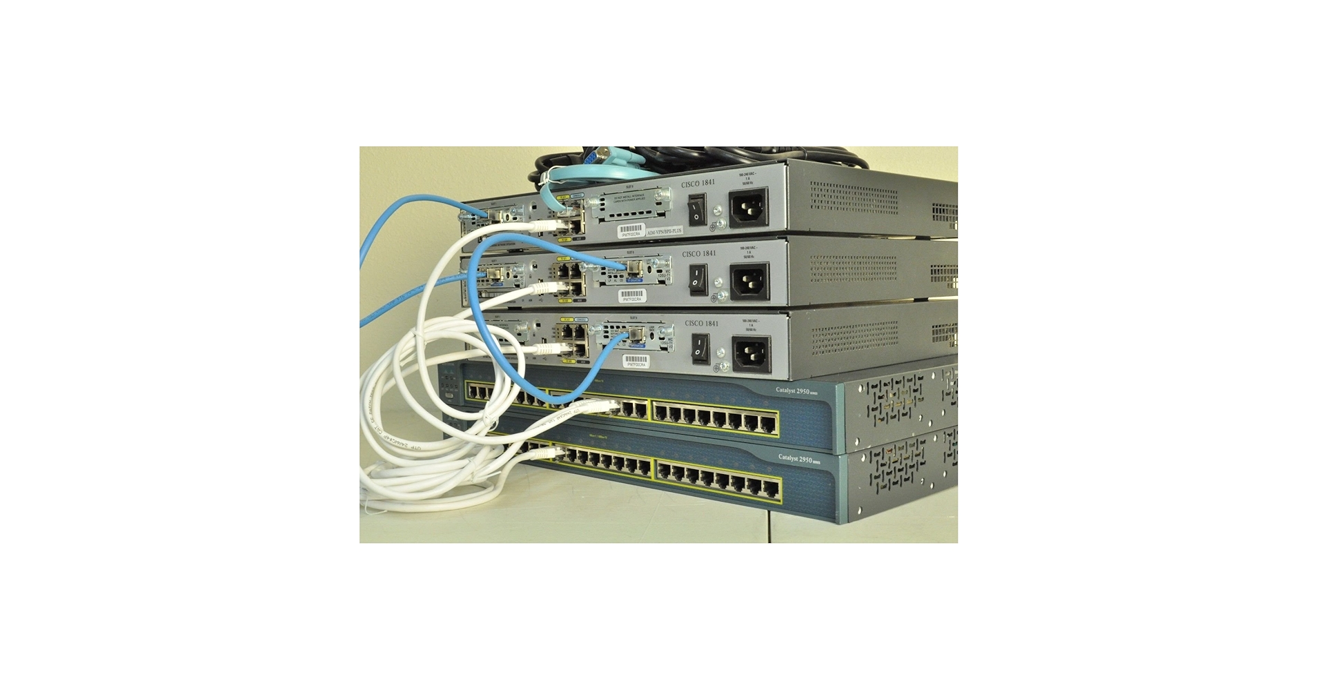 【CCNA、CCNP】1台セットCisco L3スイッチ3850 CCNA、CCNP】1台セットCisco L3スイッチ3850