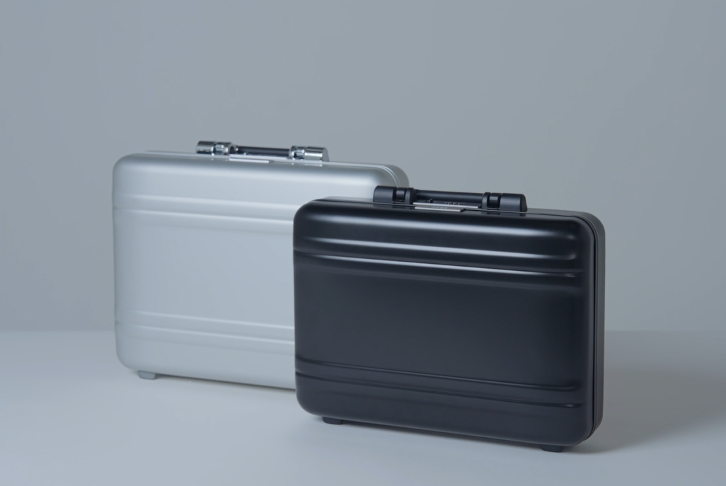 Amazon.co.jp: [ゼロハリバートン] Classic Aluminum 3.0 ATT Small