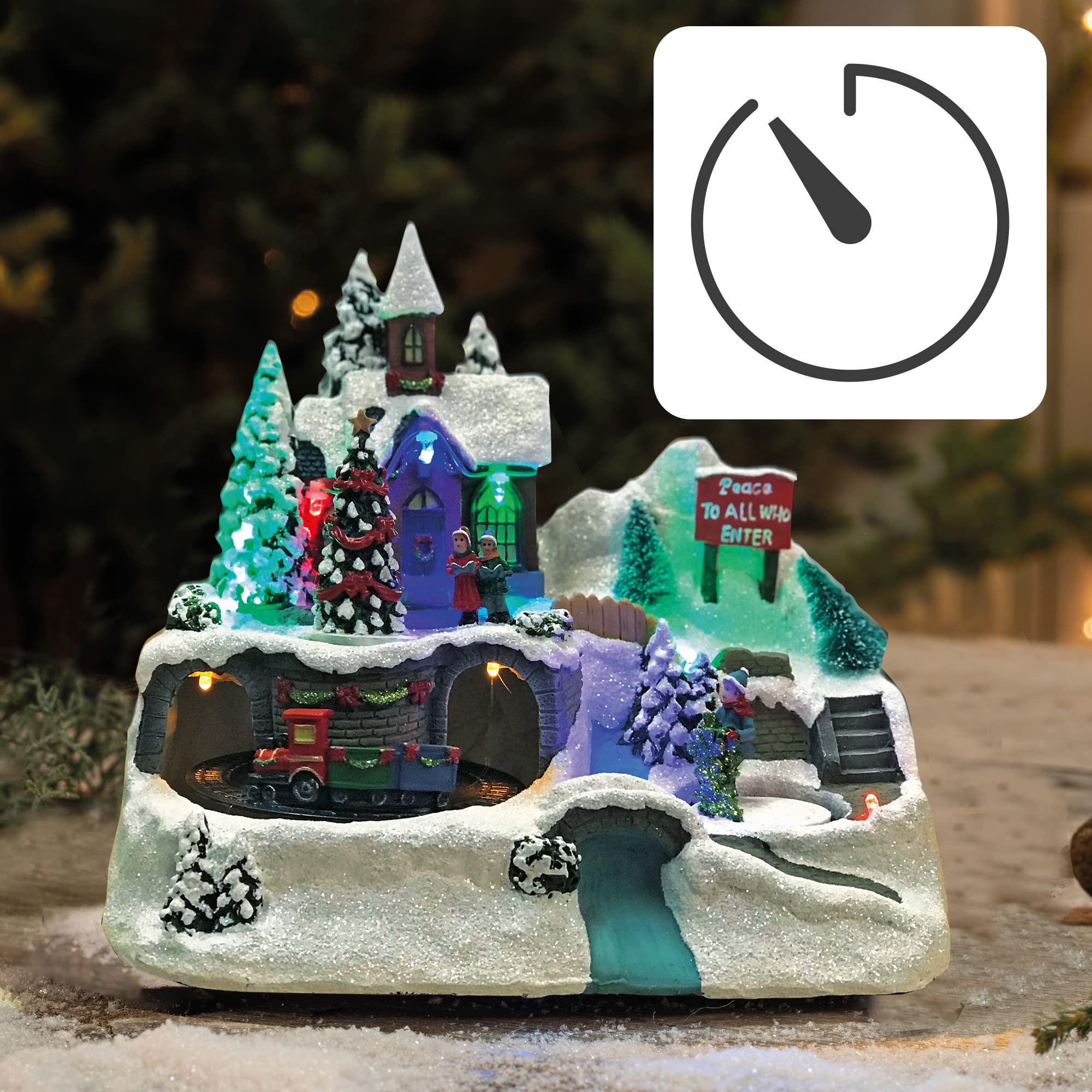 Hellum LED Weihnachtsdorf mit fahrendem Zug, Bergdorfszene im Fiberoptikstil, Weihnachtsdeko innen batteriebetrieben mit bunte Beleuchtung 3xAA 22x14x19cm 524390