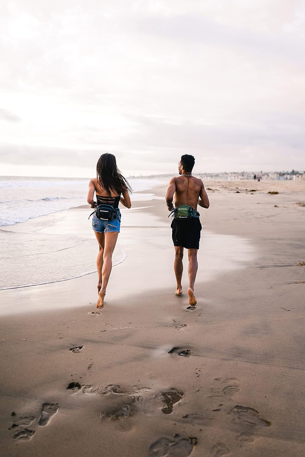 Stansport unisex adult Daypack Backpacks Waist Shoulder Pack W Bottle Holder Olive 5 Liter, Olive Drab, One Size US : Sports & Outdoors