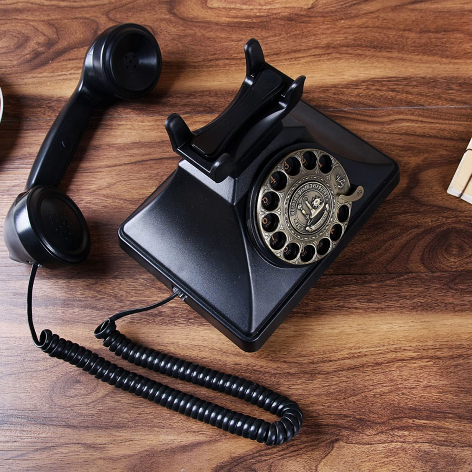 Telefon, telefon retro obrotowy, telefon stacjonarny retro, telefon stacjonarny z obrotową tarczą, klasyczny staromodny telefon stacjonarny z funkcją ponownego wybierania numeru, d