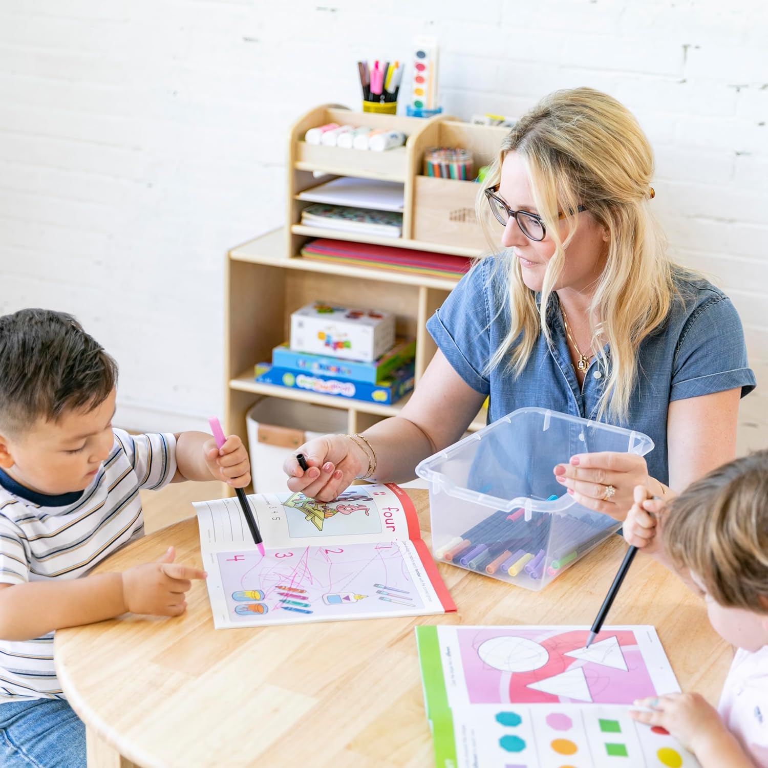 ECR4Kids Multi-Section Mobile Cabinet with Scoop Front Storage Bins, Natural, Classroom Furniture, Clear, 16-Piece