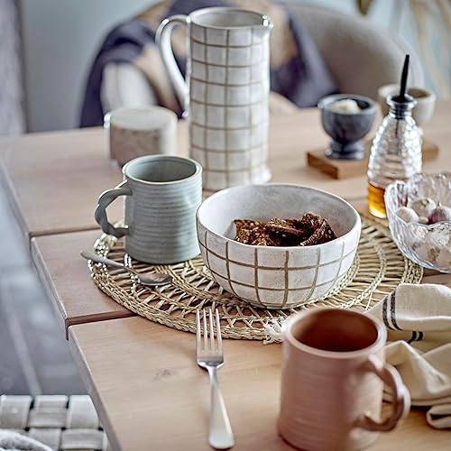 Miniatura 12 de Bloomingville Jarra de cerámica de 8.5 pulgadas de 46 onzas con patrón de rejilla de alivio de cera en esmalte reactivo, crema y marrón