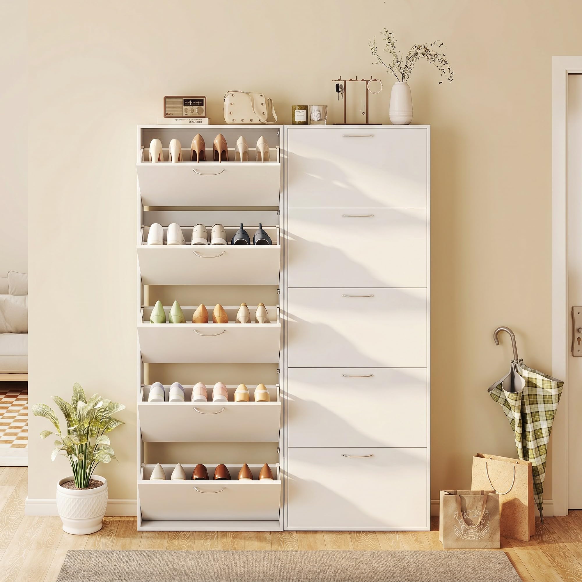 HOMCOM Scarpiera Salvaspazio Slim Alta 5 Ante 65x17x180.5 cm Bianco | Ante a Ribalta, Porta Scarpe per 15 Paia con Maniglia, Mobiletto Ingresso con Piano Superiore Portaoggetti