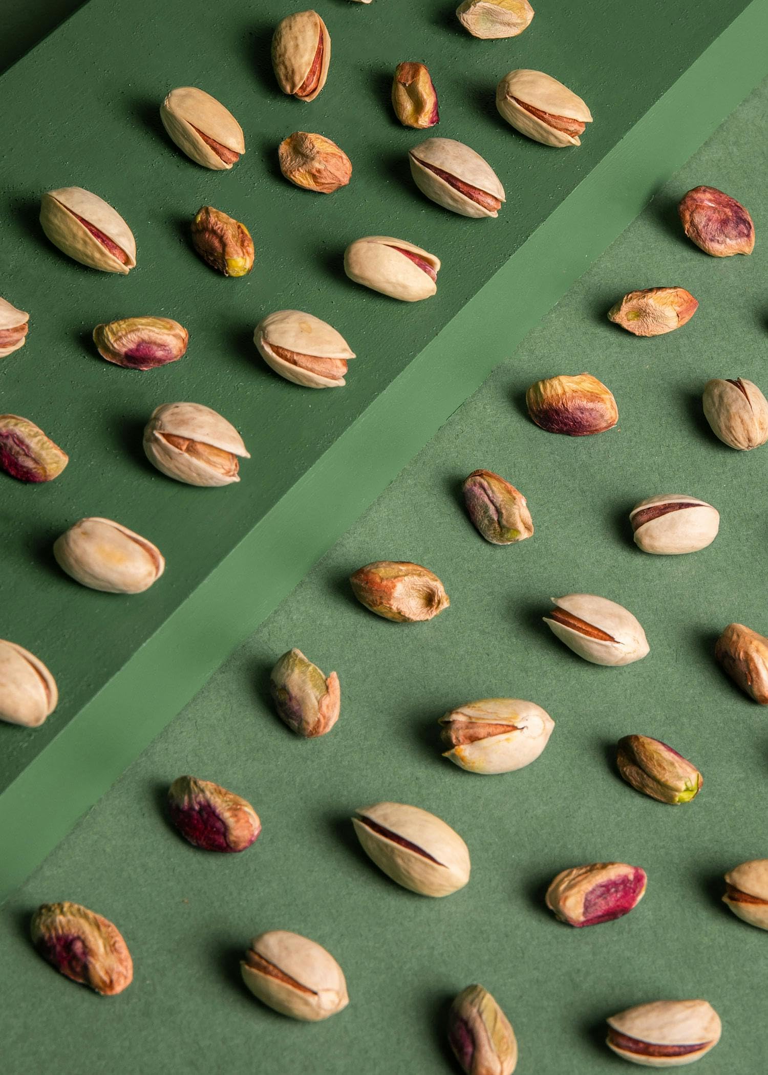 KoRo - Pistacchi con guscio 1 kg - Pistacchi non trattati senza additivi in confezione di maxi formato
