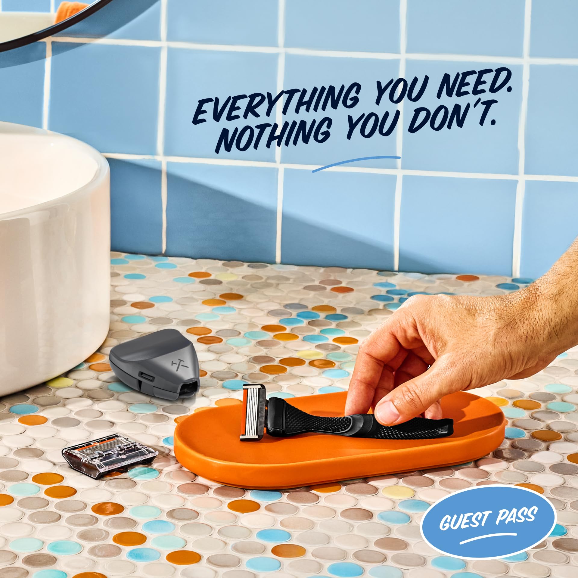 Dollar Shave Club The Guest Pass - Juego de afeitado | 2 cartuchos de recambio extra cerrados, 1 mango (negro), 1 funda para maquinilla de afeitar