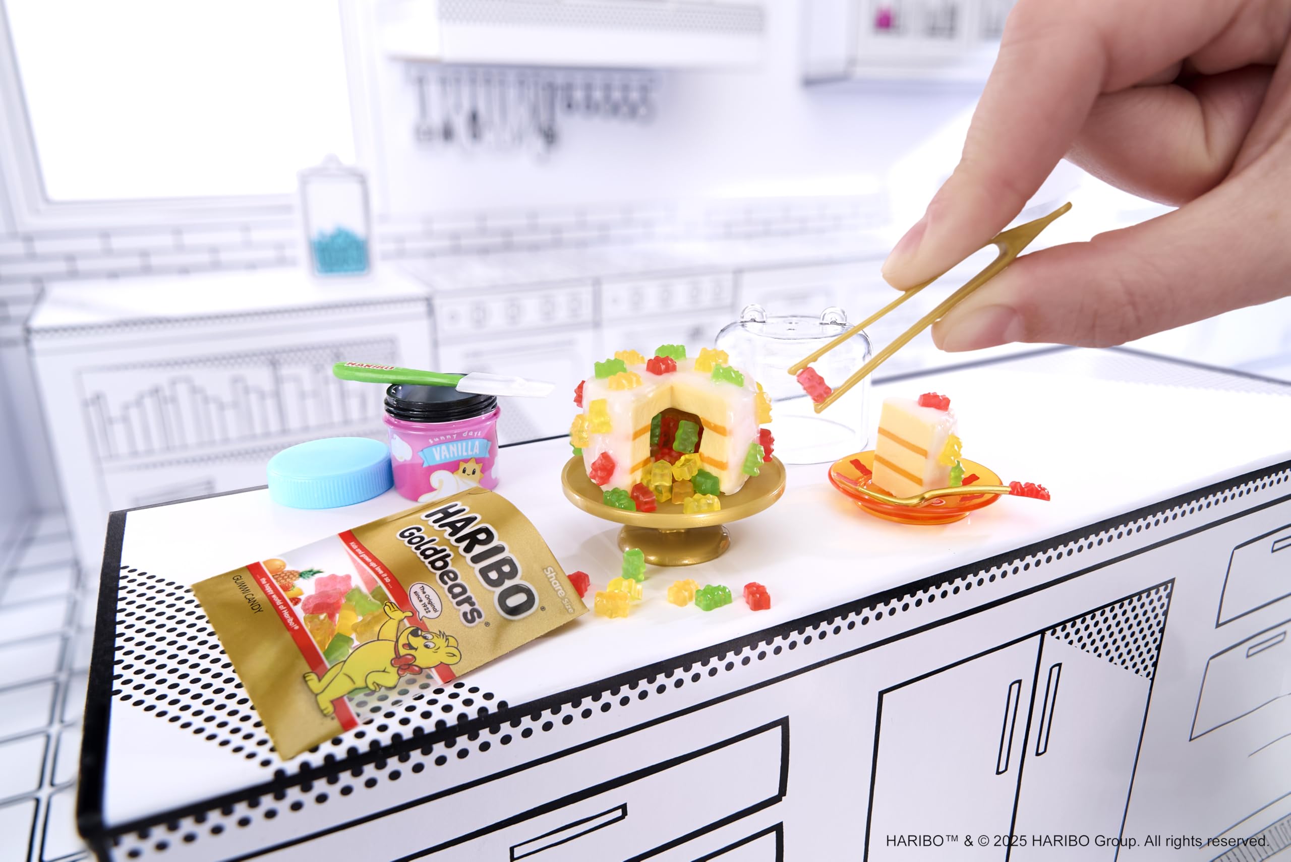 MGA's Miniverse Make It Mini Haribo Multipack - Miniature Collezionabili, Giochi in Resina Fai Da Te, Creazioni da Mescolare e Abbinare, NON Commestibili - Per Collezionisti, Età 8+