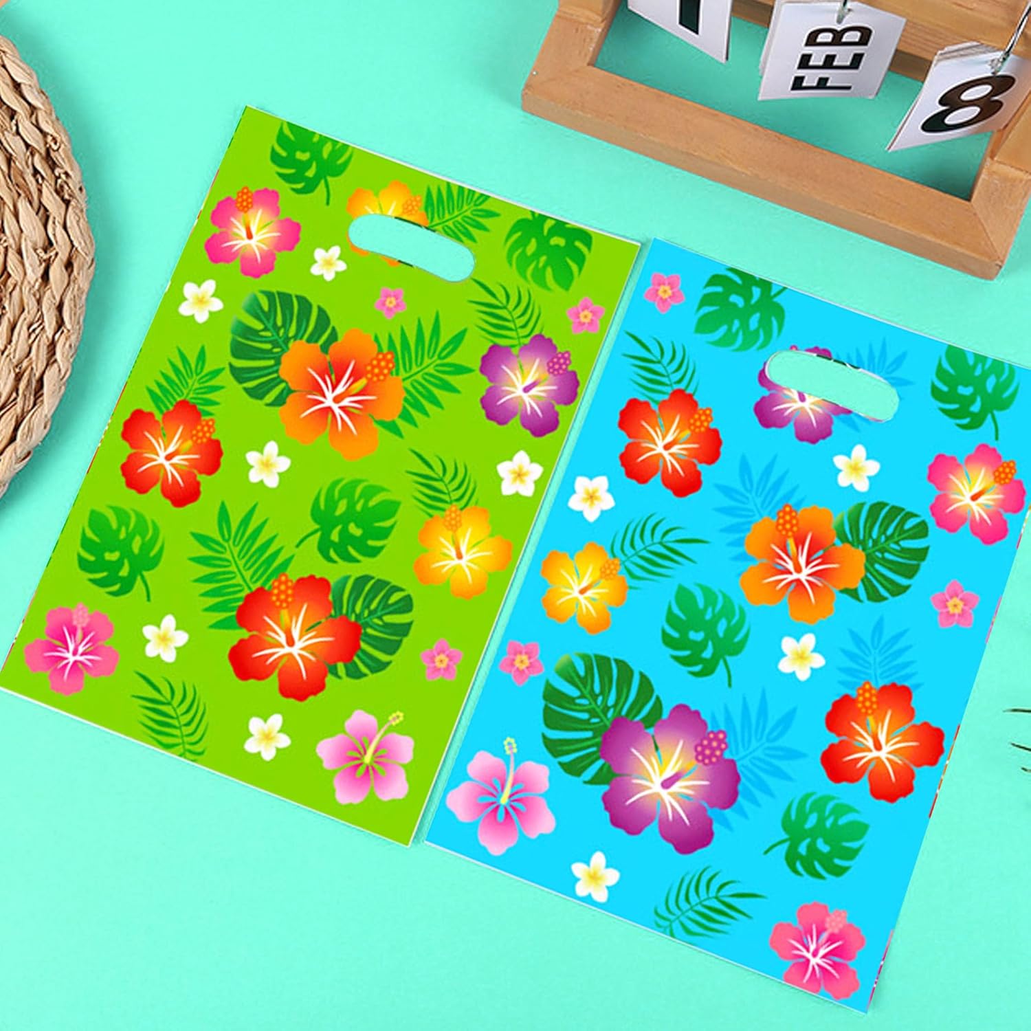 Ysqool 50Pcs Tropical Luau Party Favor Bags, Hawaiian Hibiscus Flower Goodie Gift Bags, Plastic Floral Candy Treat Bags with Handles for Summer Aloha Moana Birthday Luau Party Decorations Supplies - Image 4
