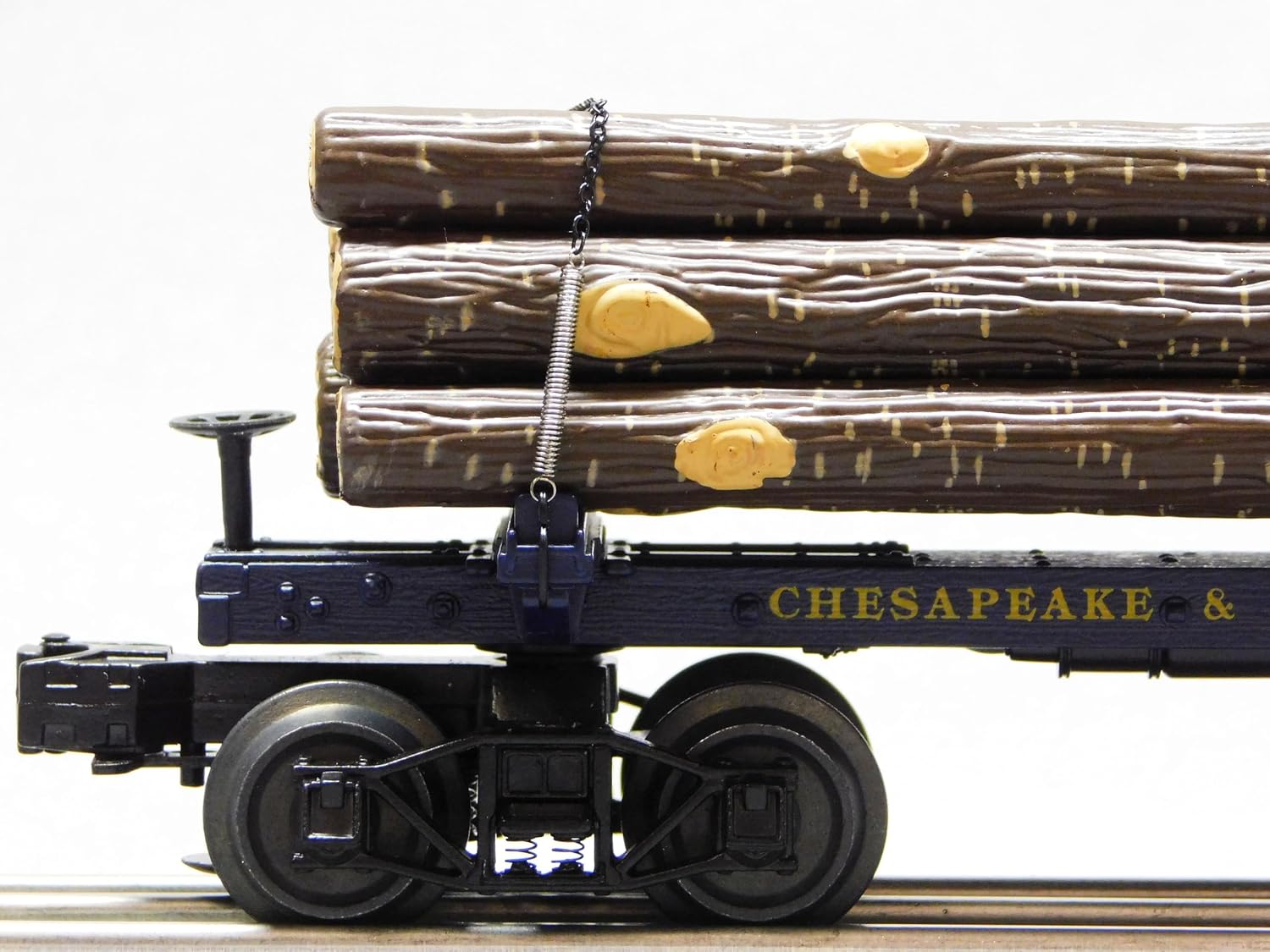 M.T.H. Electric Trains MTH Premier Chesapeake & Ohio Skeleton FLATCAR w/LOGS O Gauge 20-92334 (151)