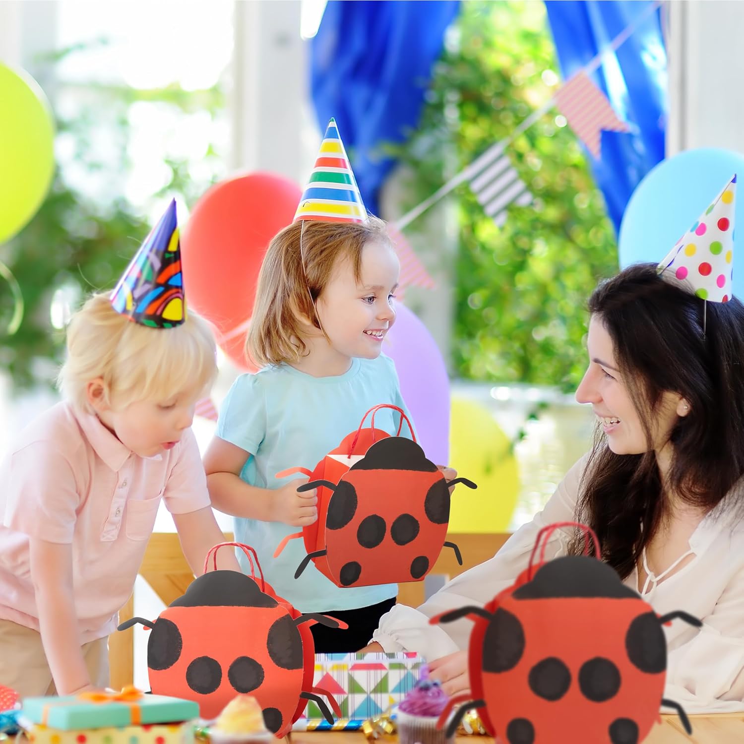 Cheerland Ladybug Gift Bags Party Favor for Garden Party Decorations Woodland Theme Birthday Party Goodie Bags Baby Shower Celebrations Spring Picnic Treat Bag Candy First Bday Supplies (Pack of 8) - Image 4