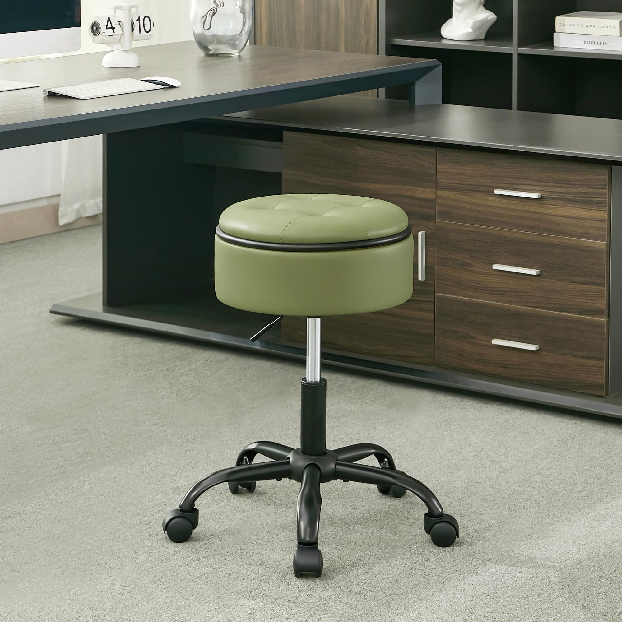 FIRAVOE Sgabelli girevoli con ruote (sedia e piccolo tavolo in uno) (sedia da barbiere regolabile 52,5–62,5 cm), sgabello ergonomico verde con vano portaoggetti