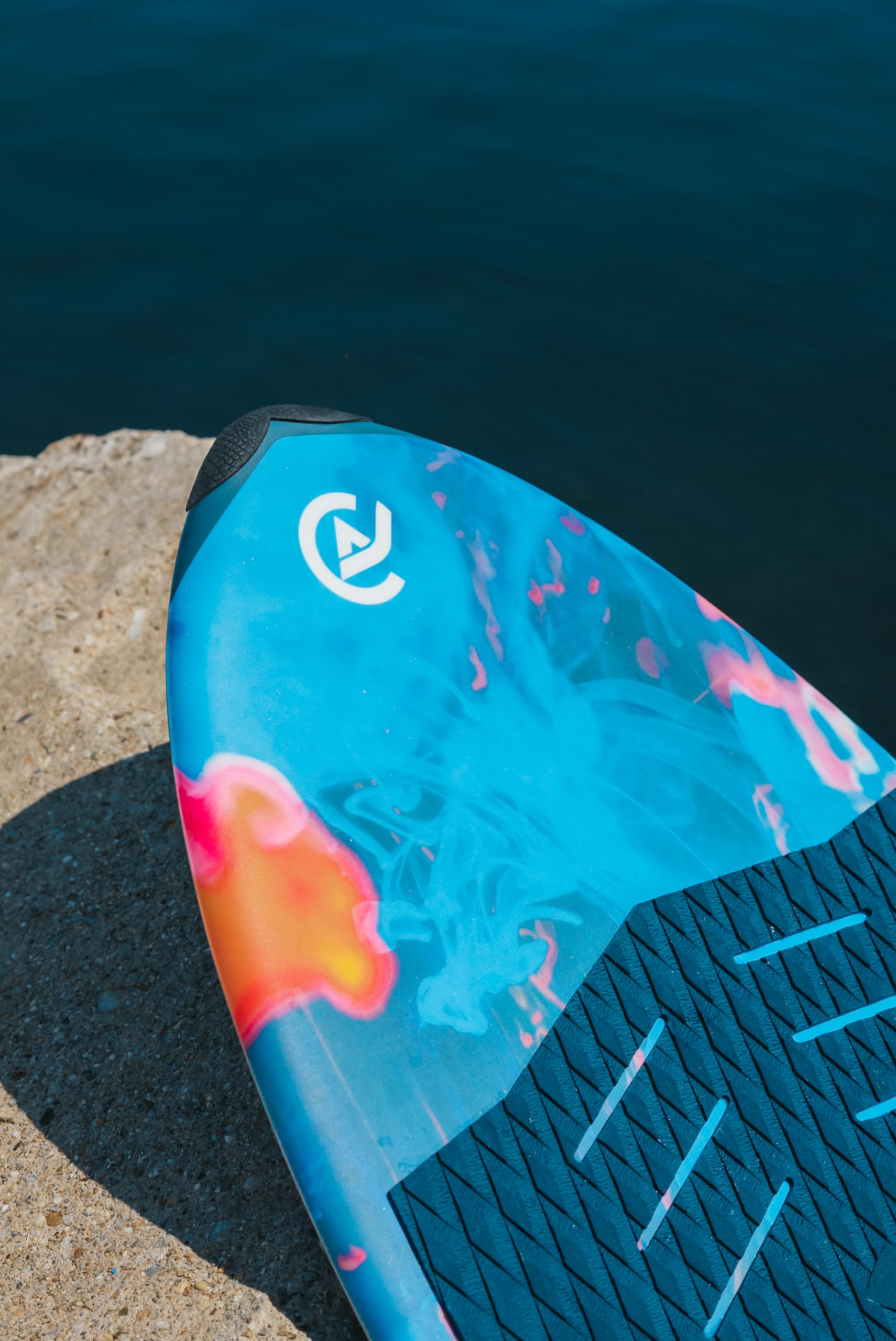 Coasto - Wakesurf Onyx PB-CWKSONYX - Planche Légère, Confortable et Pratique - Stable, Rapide et Agréable à Manier - 3 Ailerons - Riders Débutants à Intermédiaires - Charge Maximale 90kg - 160 x 50 cm
