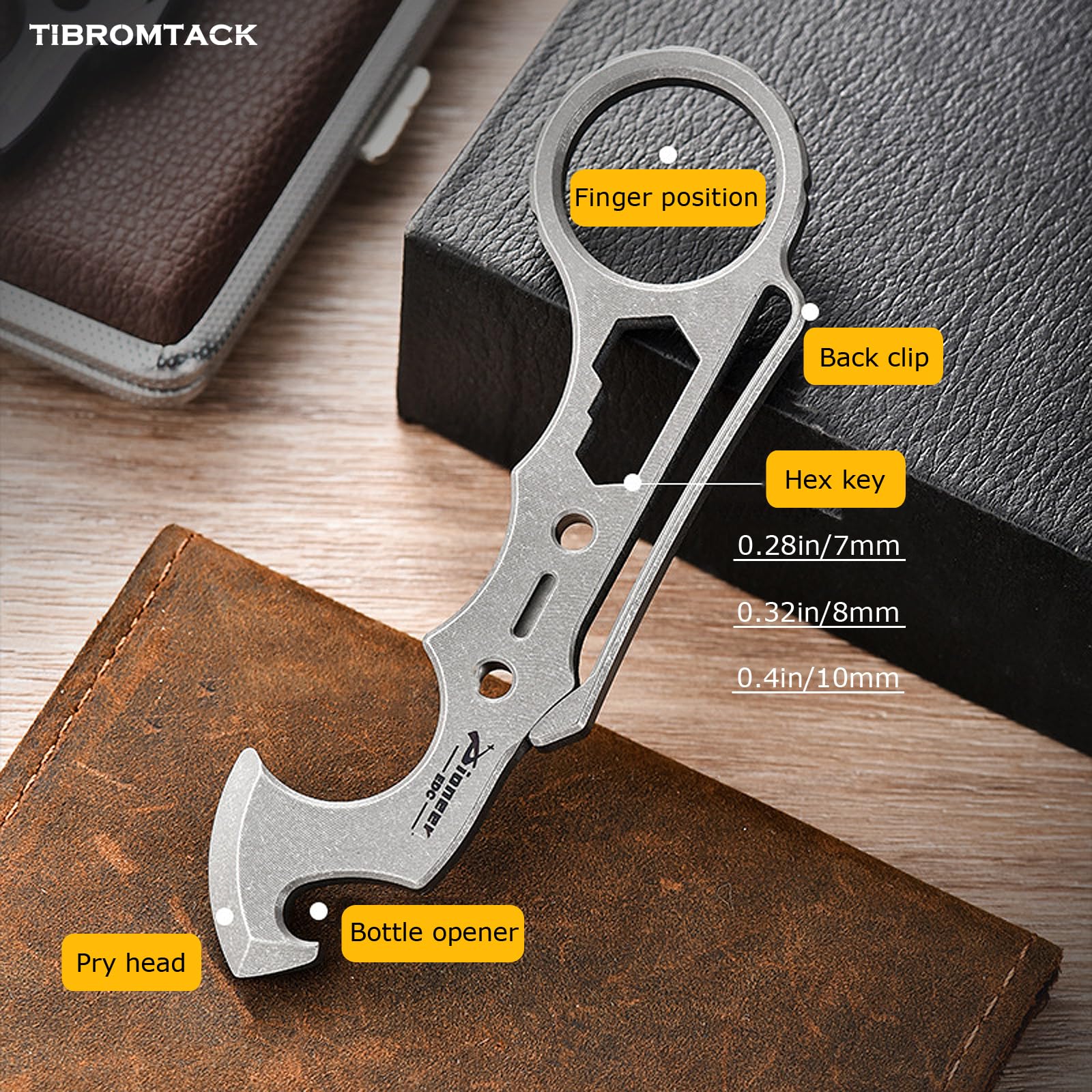Titan EDC Pry Bar, Multifunktionswerkzeug mit Flaschenöffner & Schraubendreher, 4,3 Zoll leichtes Hebelwerkzeug mit Aufhängeloch für Outdoor Camping täglichen Gebrauch (Waschen von Steinen)