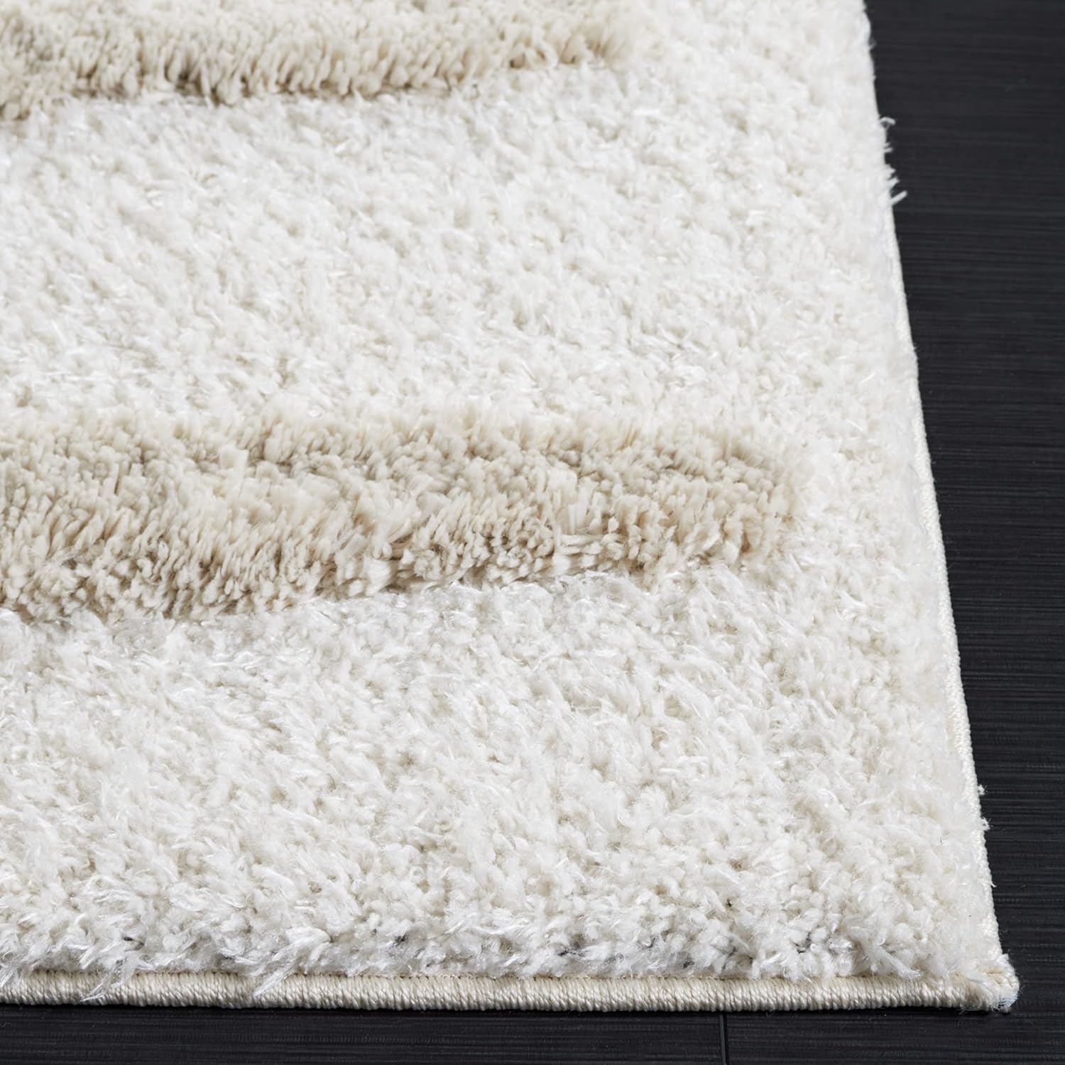 SAFAVIEH Area Rug 8x10 - Hi-Lo Shag Collection - Large - Beige, Non-Shedding & Easy Cleaning, Ultra Plush Thick Raised Pile, Ideal for Living Room, Bedroom, Dining Space (HLS202B)