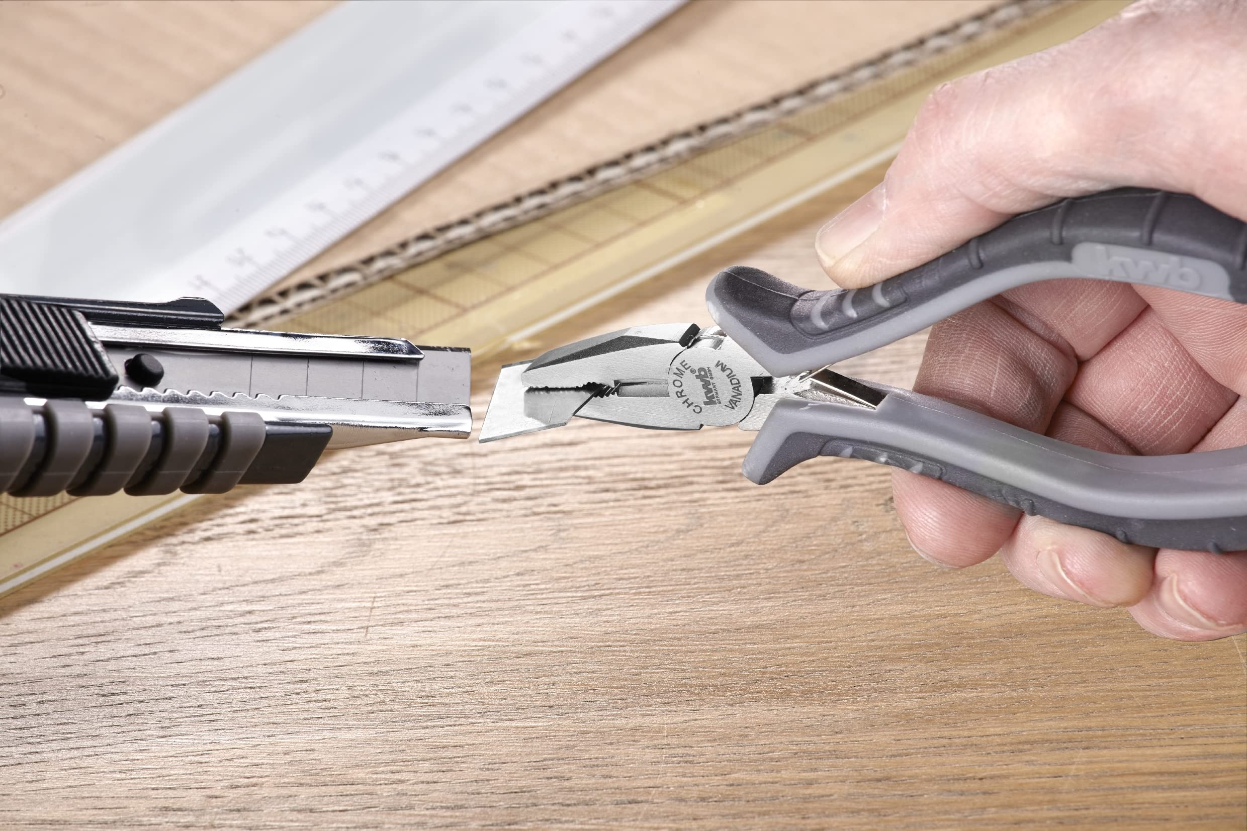 kwb Electronics Combination Pliers 120 mm 389710, according to DIN ISO 9655, self-opening, handy, Chrome - Image 3