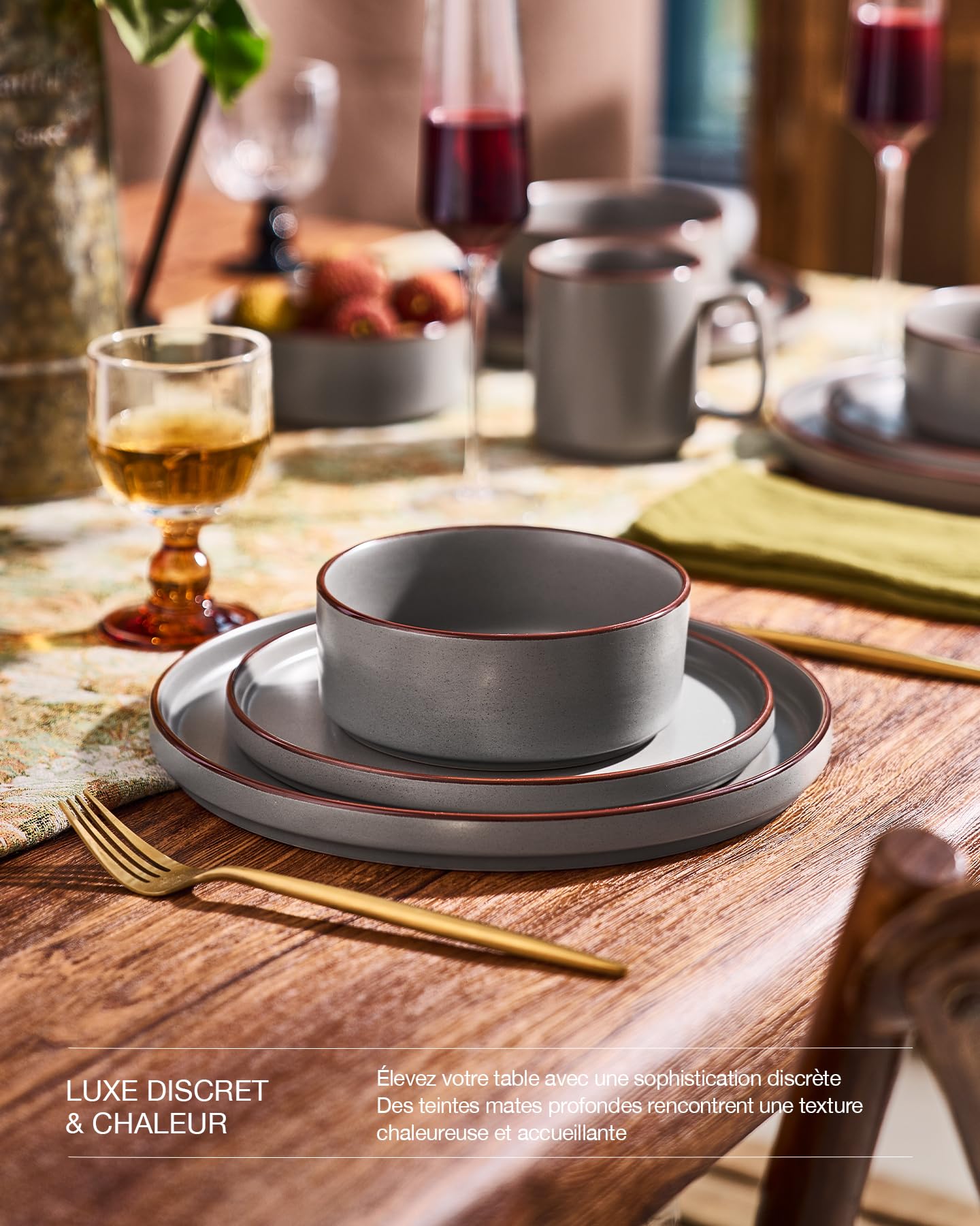 Richmount Nebula Outline Service de Table 12 Pièces pour 4 Personnes avec Assiettes et Bols, Micro-ondes et Lave-vaisselle, Gris Foncé