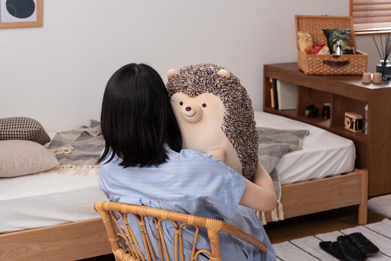 PaletteLife Animal Hugging Pillow, Cute Hedgehog Plush, Height 17 3/8" (44cm), Soft Kawaii Gift for Birthday, Valentine, Christmas