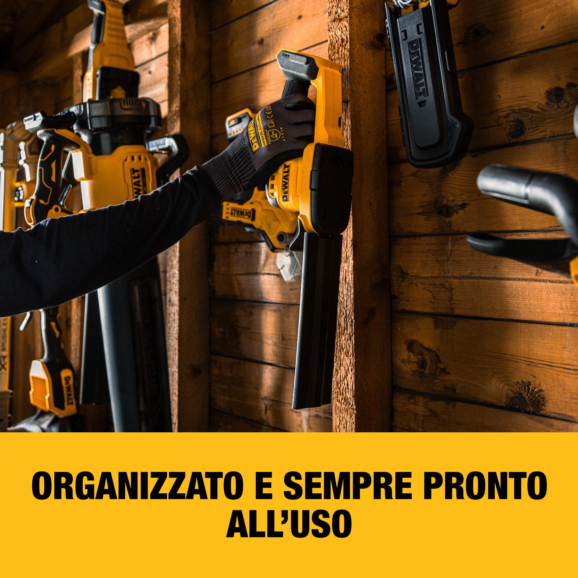 DEWALT Tagliasiepi compatto 18V XR 20 cm con guaina coprilama e gancio per appenderlo, solo utensile, DCMHT520N-XJ