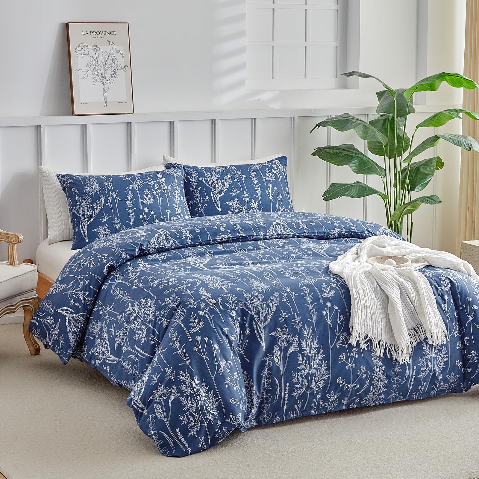Tokokimo King Size Duvet Cover Sets Navy Blue Bedding, Little Flowers Print Blue Bedding Sets King Size (1x Quilt Cover - Image 2