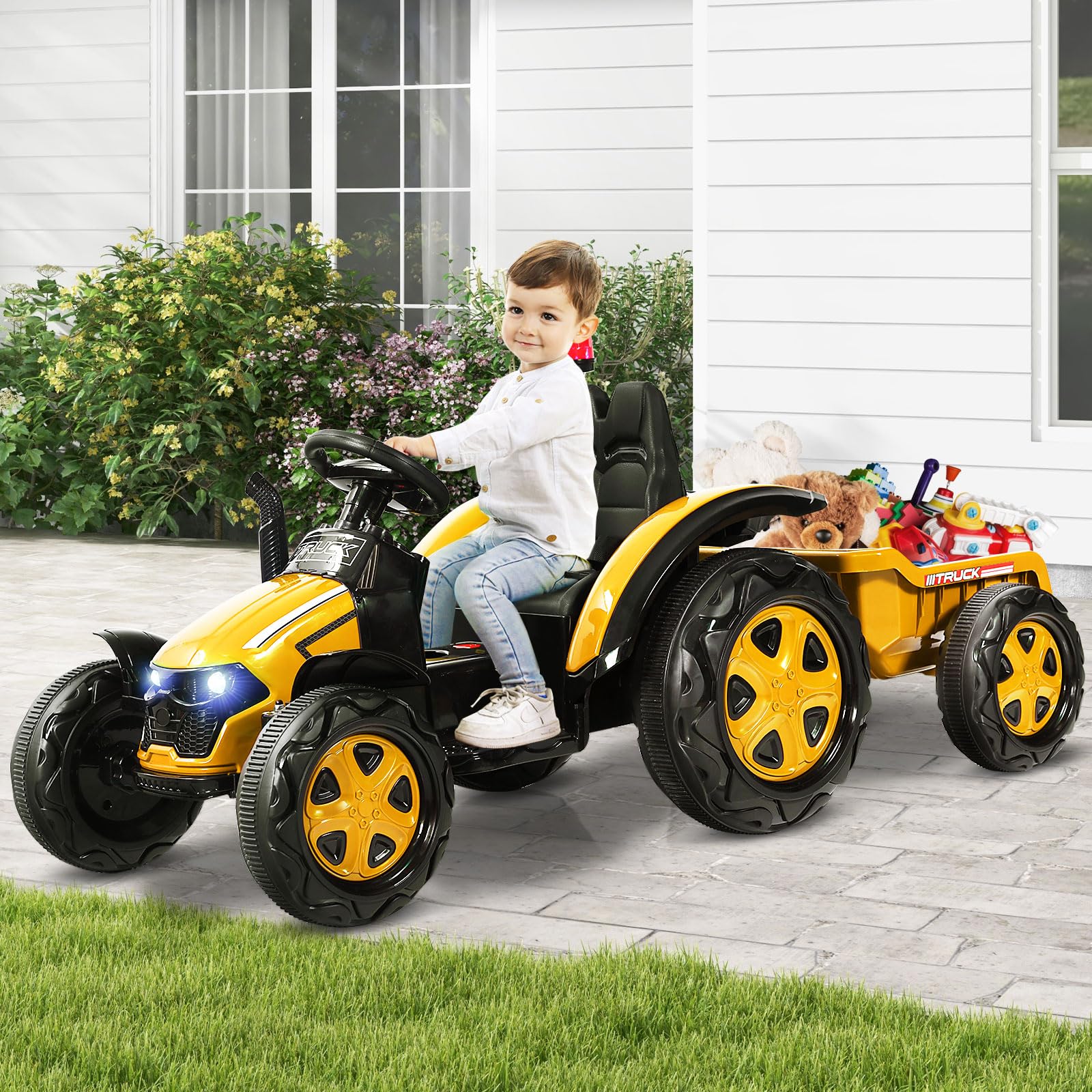 COSTWAY 12V Tracteur Électrique Enfant avec Remorque Amovible & Télécommande 2,4G, Voiture Électrique avec Lumière & Musique, Cheminée & Feu, 3-8 km/h, Charge 30kg pour Enfants de 3-8 Ans
