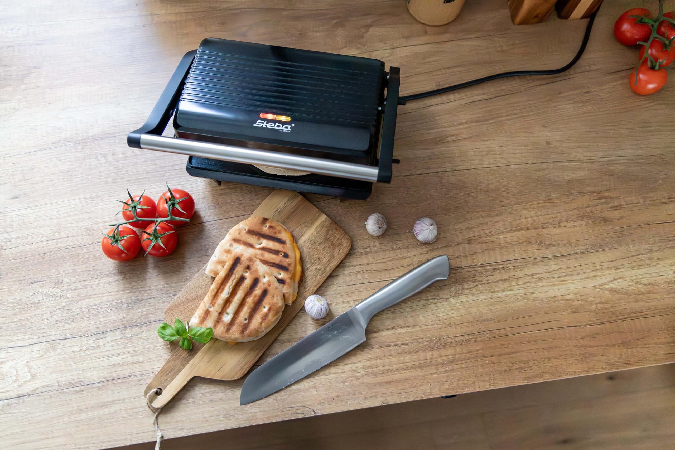 Steba Barbacoa de contacto FG 10 GRILLINO y parrilla Panini | plegable 180° como parrilla de mesa | Placas de cerámica sin PFAS 23 x 14,5 cm | 1000 W | Parrilla baja en grasa con bandeja recogedora |