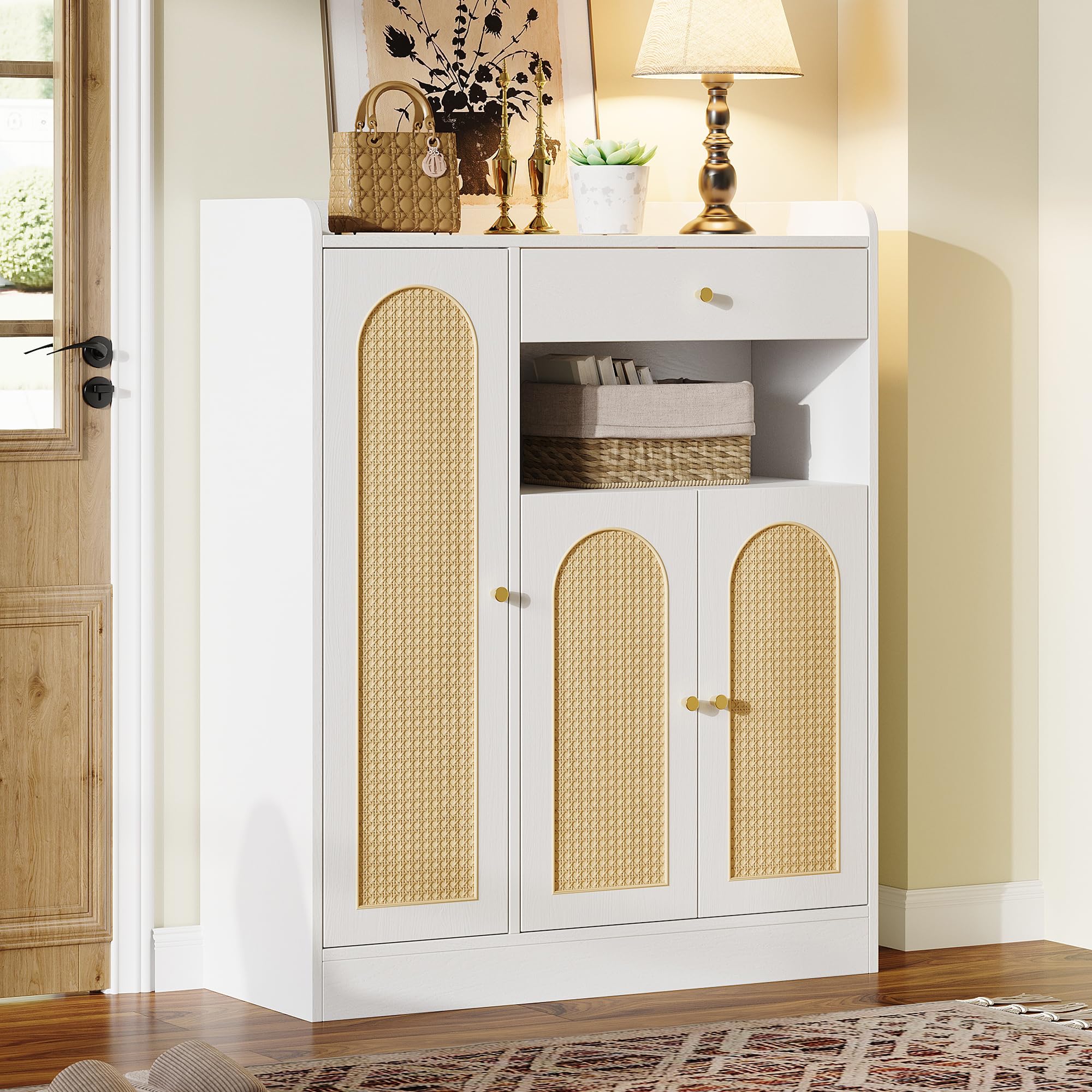 Zapatero (90 x 35 x 110 cm, con 3 puertas, cajón, aspecto de ratán), color blanco natural | Zapatero de color natural con 3 puertas, cajón, estantes ajustables, sistema antivuelco y efecto ratán.