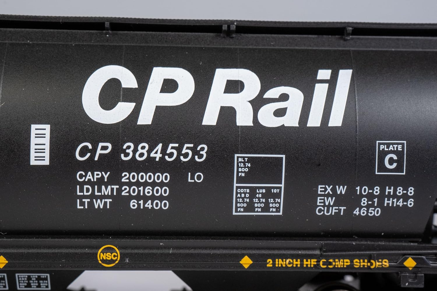 Bachmann Trains - Canadian 4-Bay Cylindrical Grain Hopper with Flashing END of Train Device - CP Rail #384553 - HO Scale
