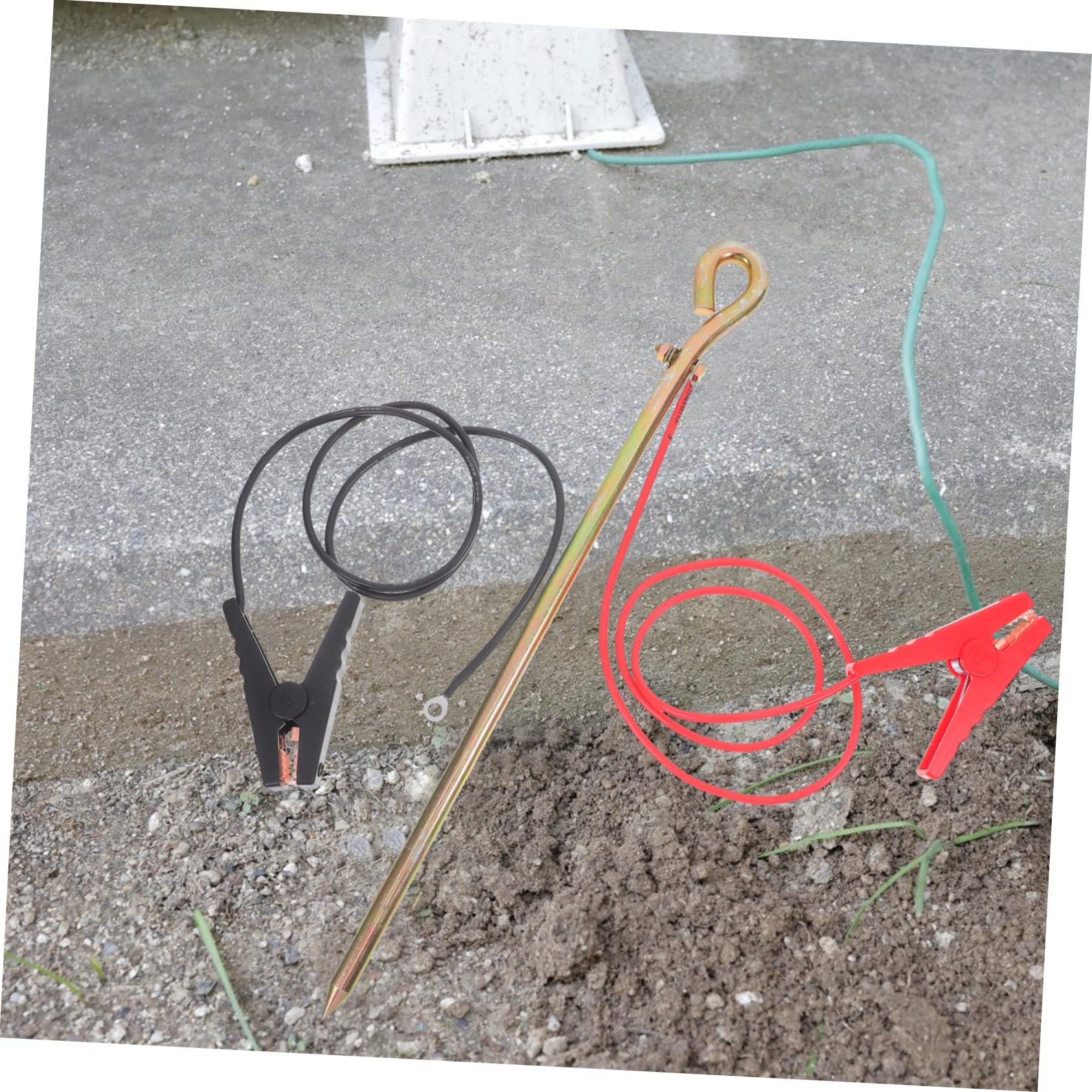 Picchetto di Terra Portatile con Clip Metallica, Set 1 Pezzo | Ferro Dorato, Cavo Incluso, Uso in Campeggio e Recinzioni Elettriche, Connessione Sicura